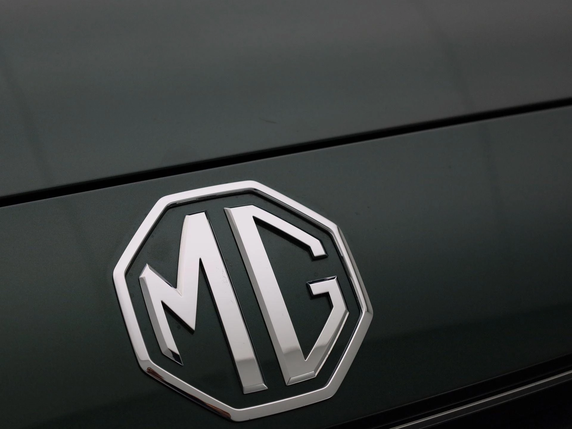 MG ZS 1.5 Hybrid+ Luxury