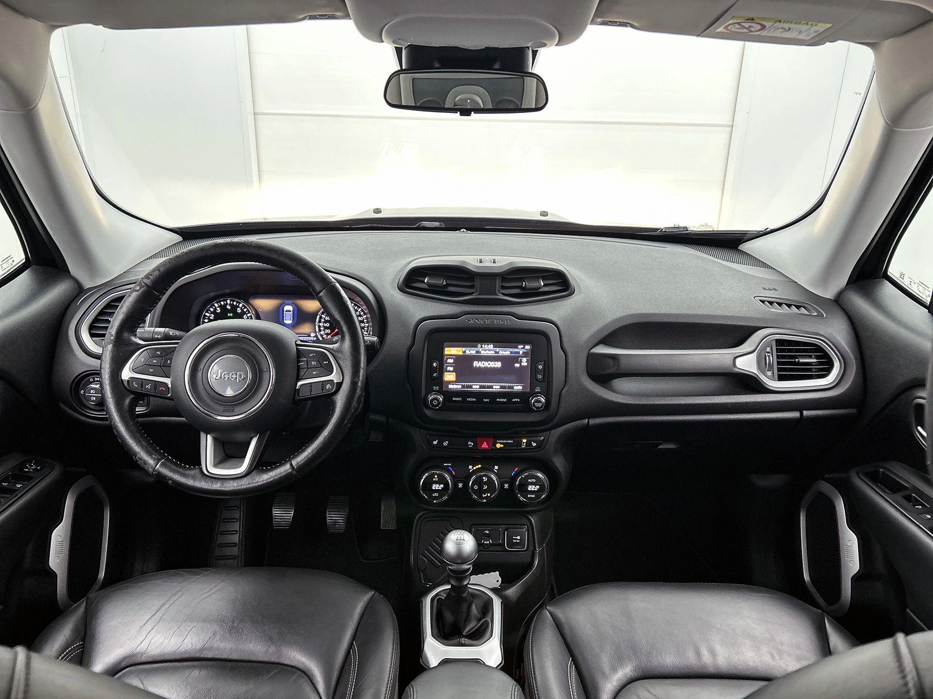 Jeep-Renegade-image-34
