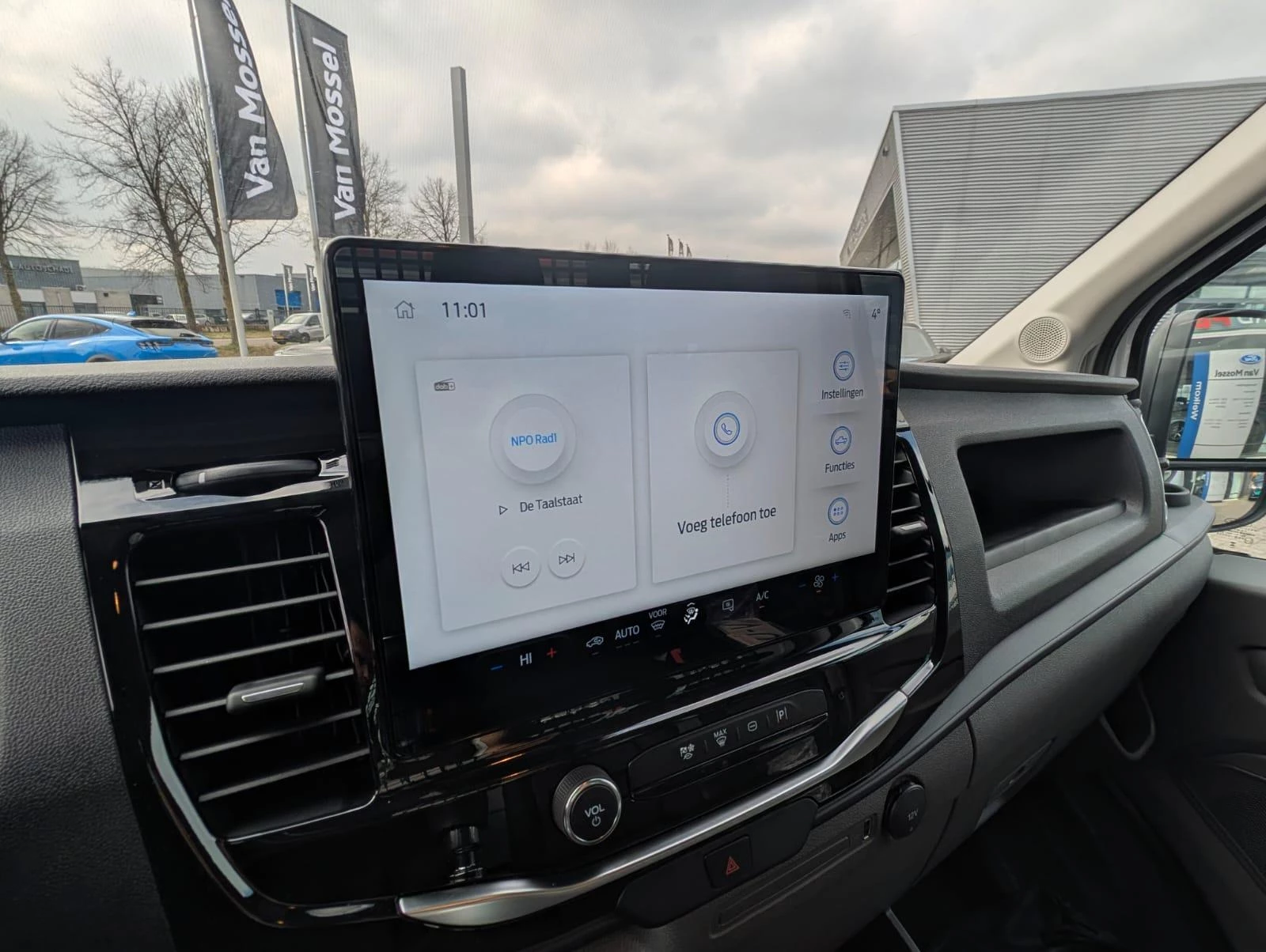 Ford-Transit-image-18