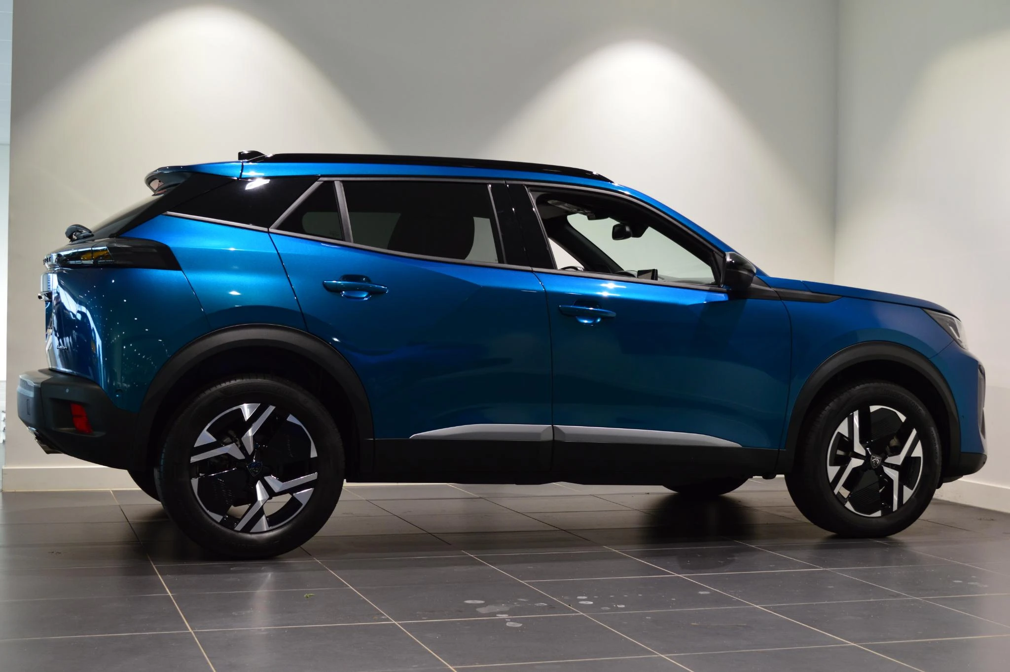 Peugeot-2008-image-10