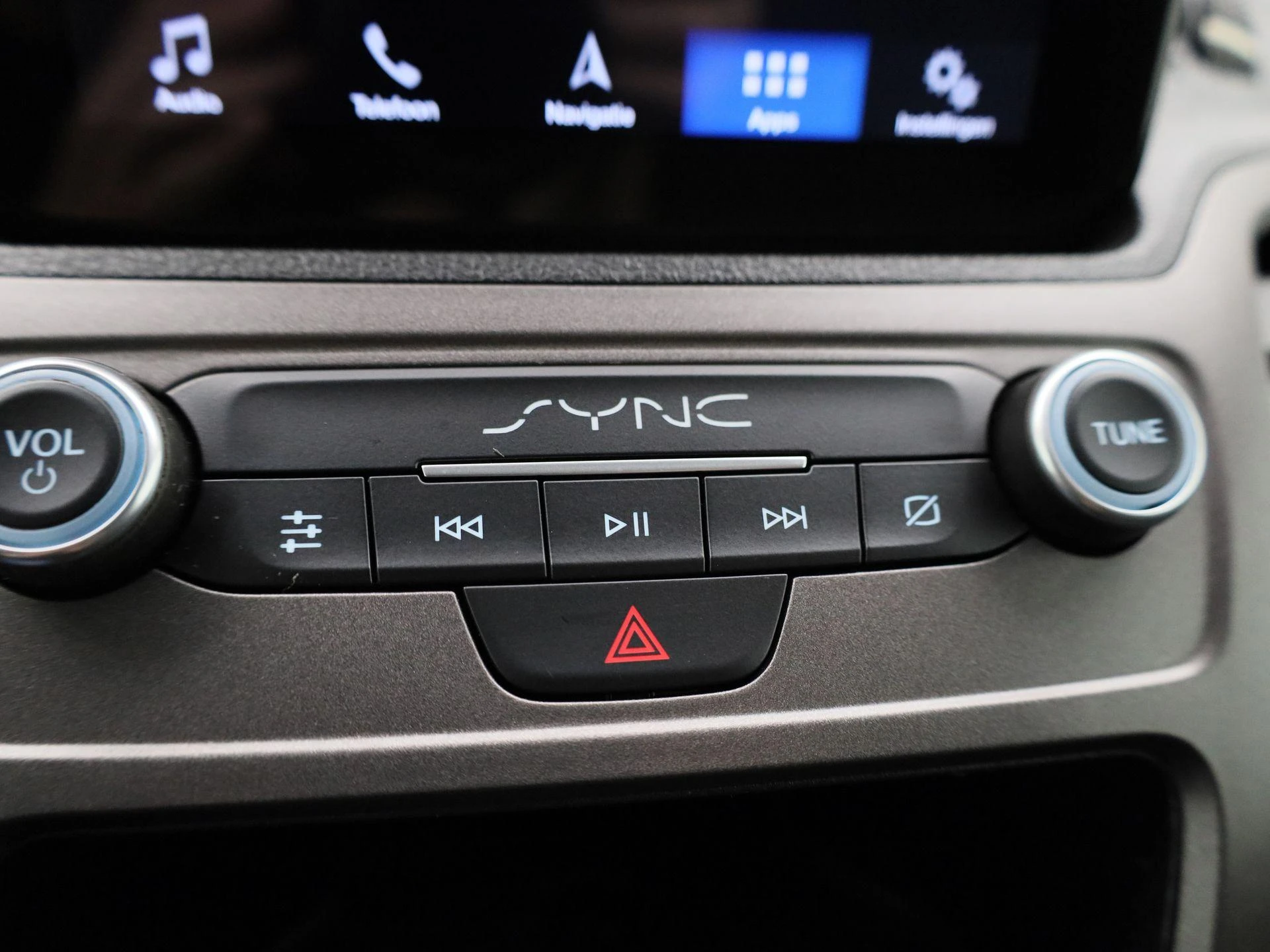 Ford-Transit Connect-image-22