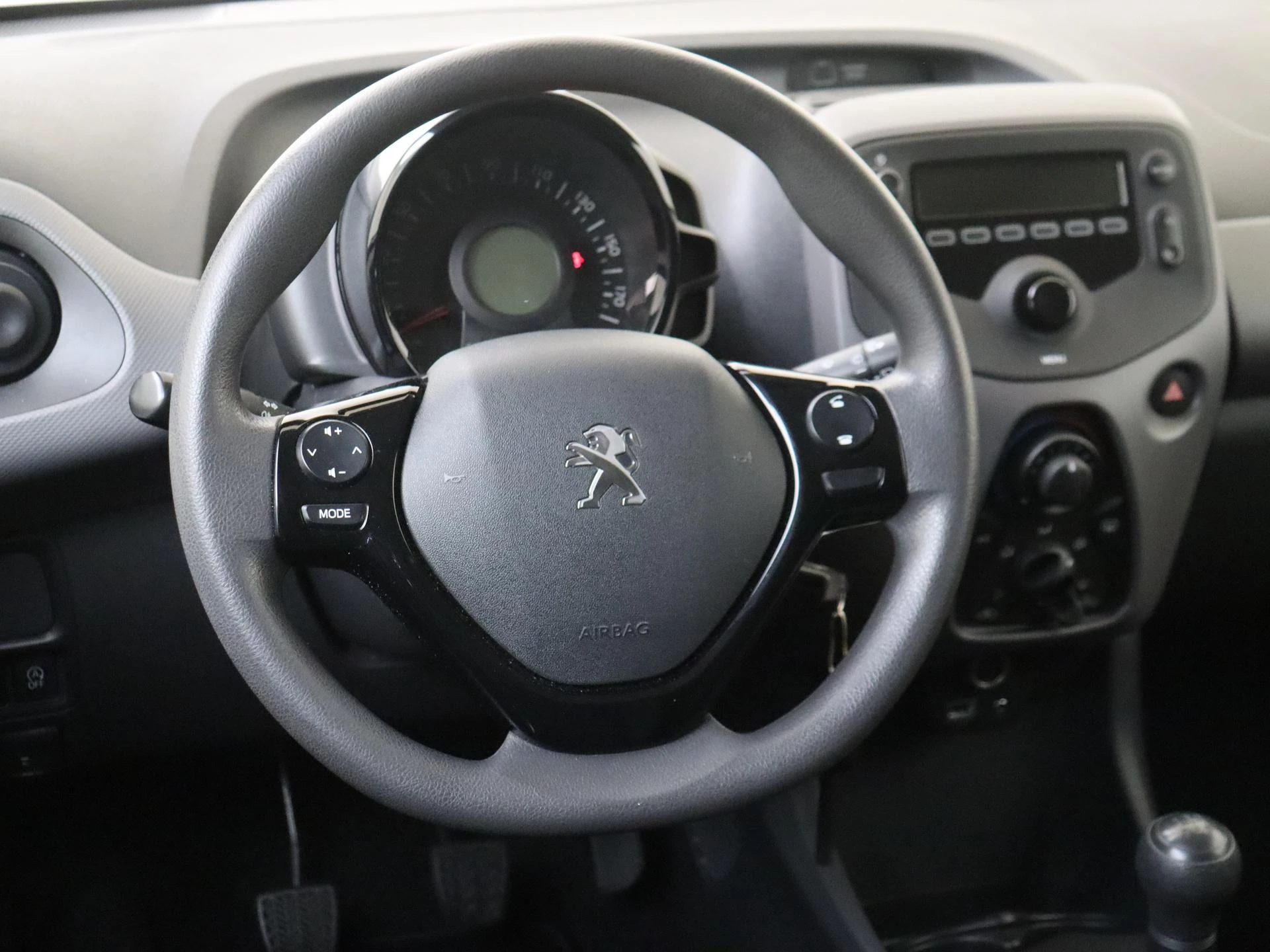 Peugeot-108-image-10