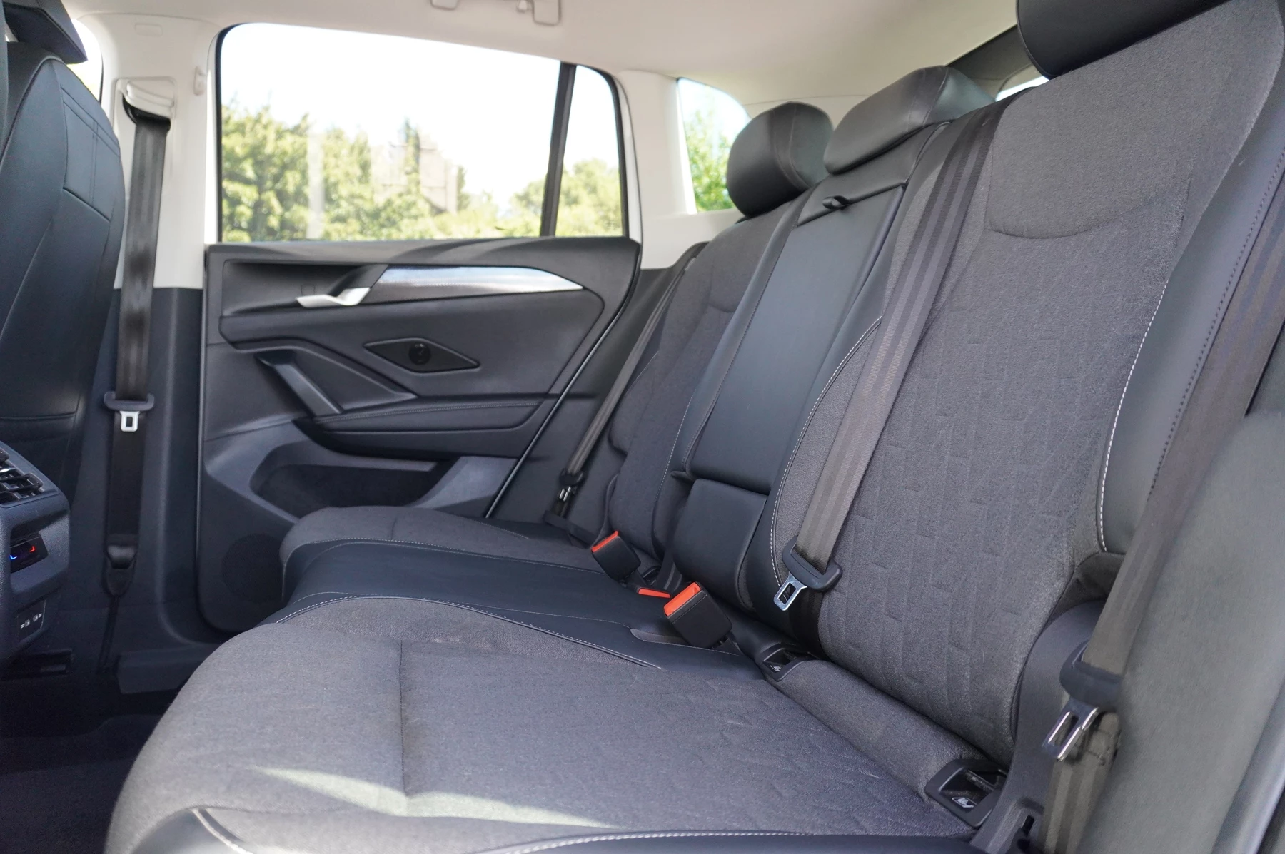 Volkswagen-Tiguan-image-10
