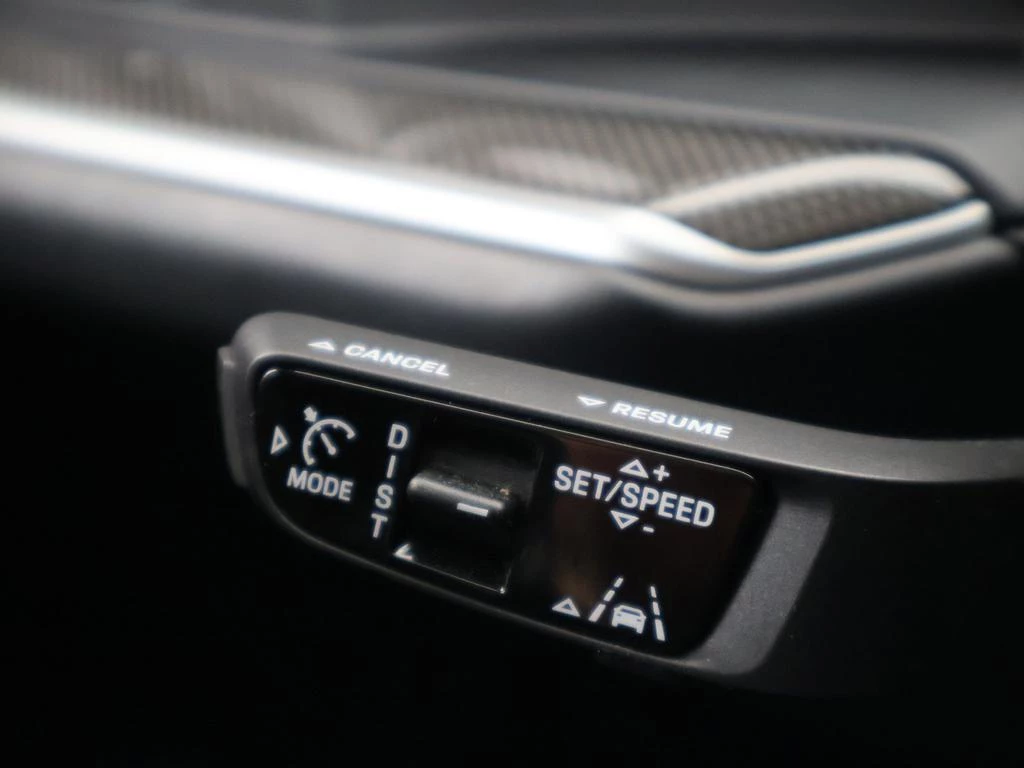 Porsche Cayenne Coupé E-Hybrid Cayenne E-Hybrid Coupé *FULL OPTION*HEAD UP*SPORT EXHAUST*SPORT CHRONO*HEATED SEATS*BLACK WHEELS*...