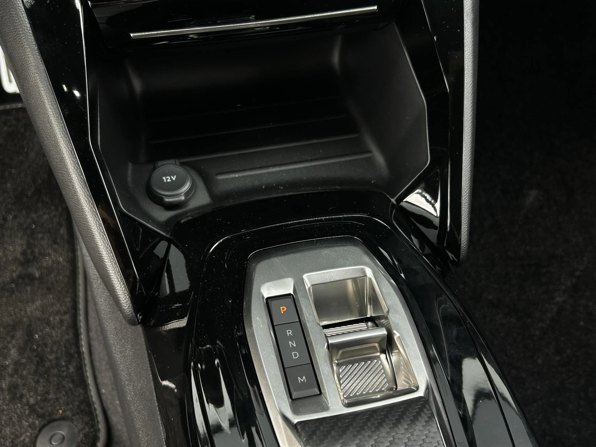 Peugeot-208-image-22