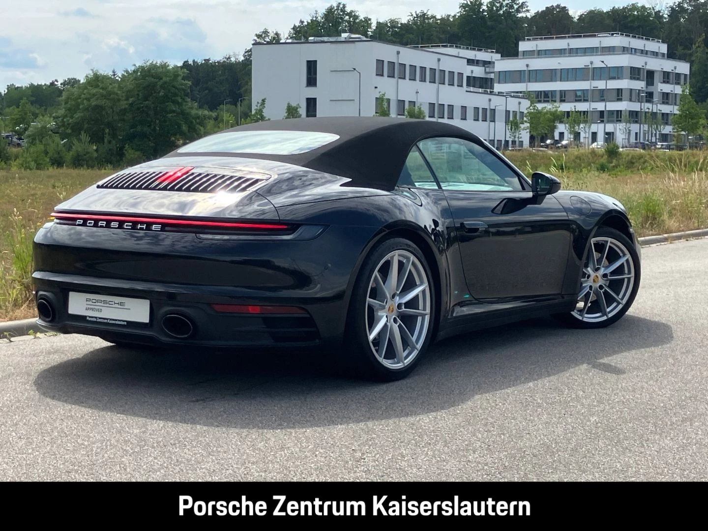 Porsche 911 992 Carrera 4 Cabrio Sportabgas BOSE 21-Zoll carrera