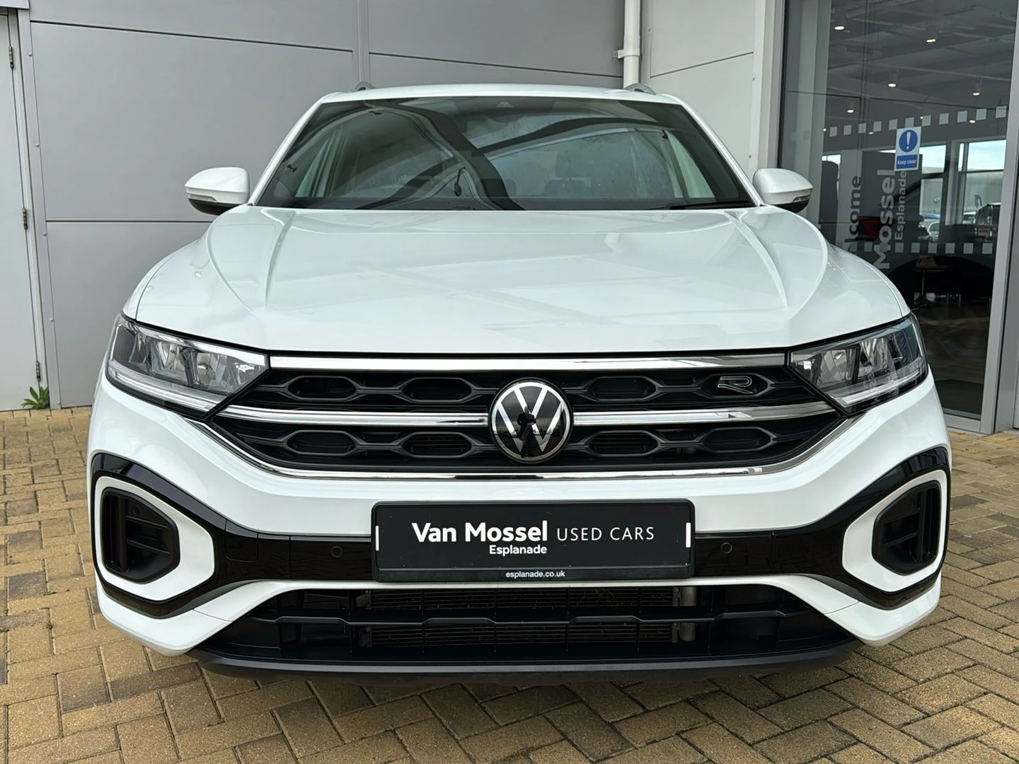 Volkswagen-T-Roc-image-4