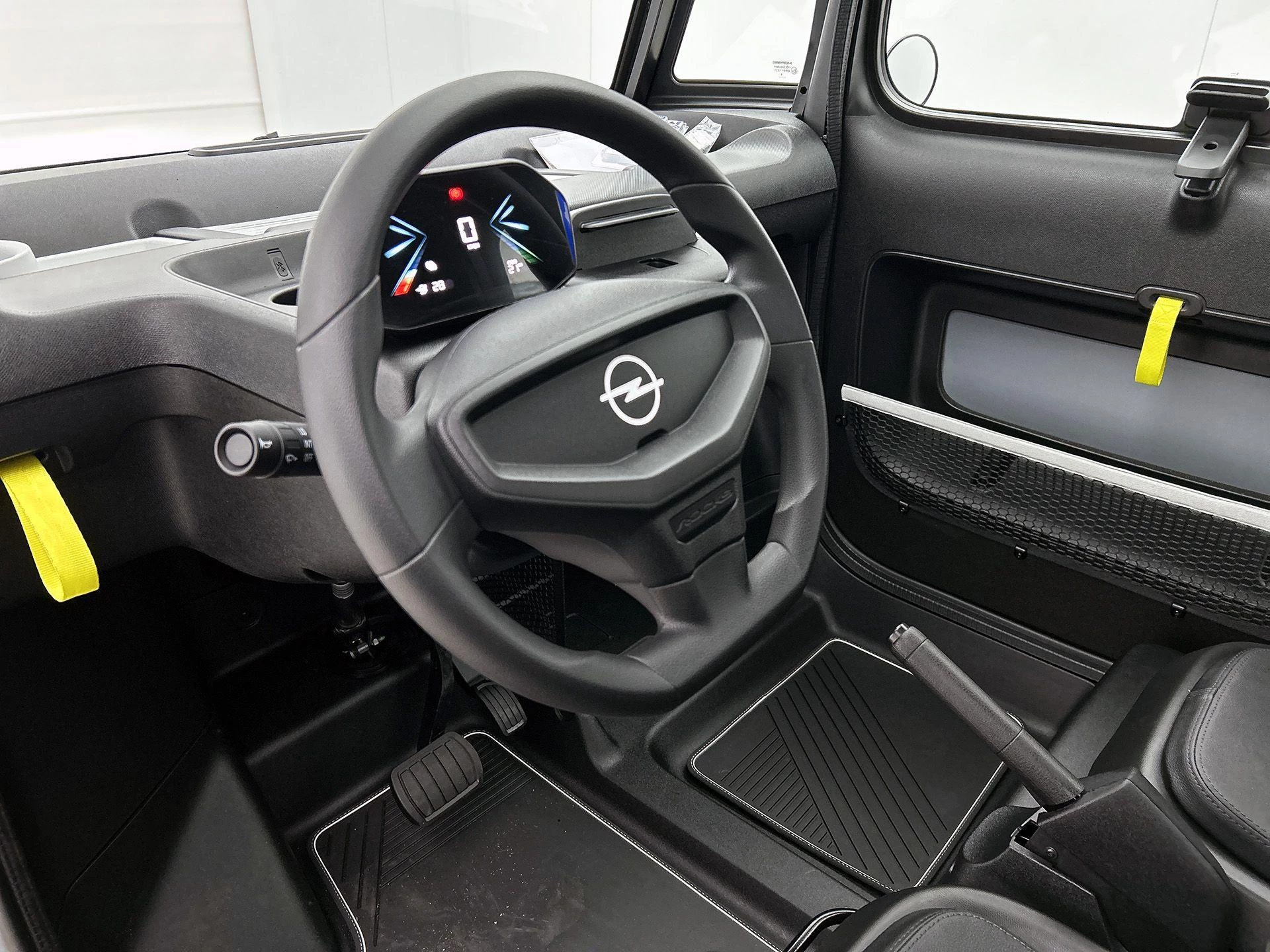 Opel Rocks-e GS