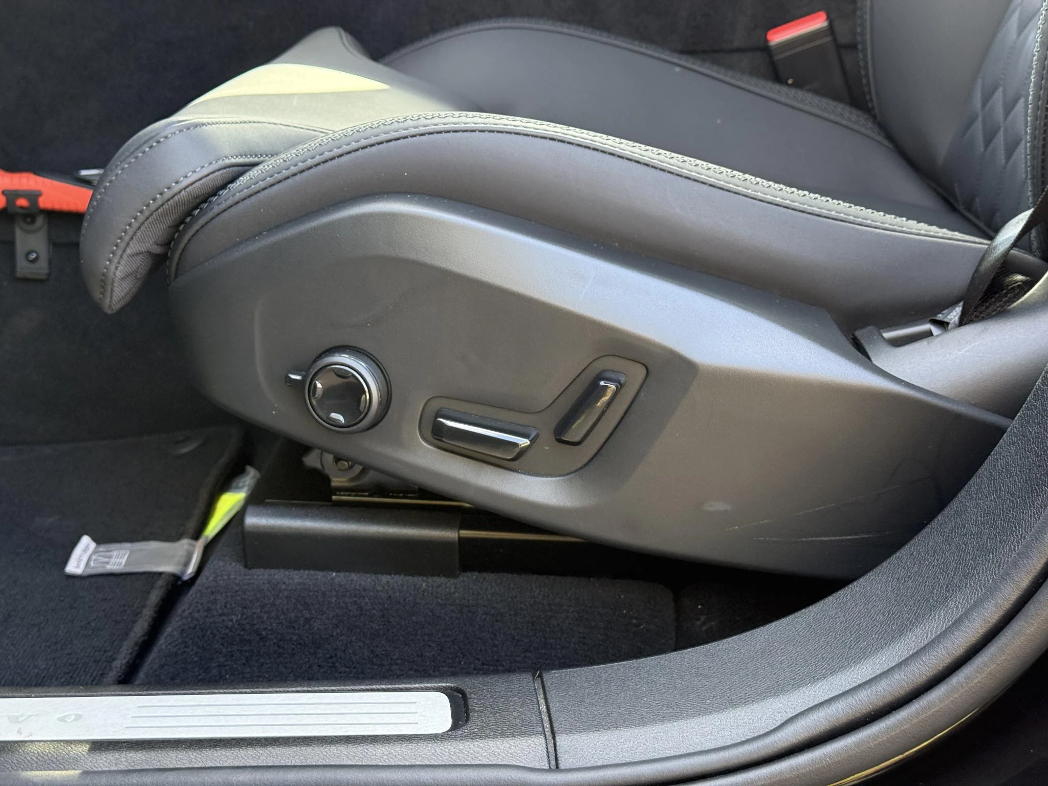 Volvo-XC60-image-18