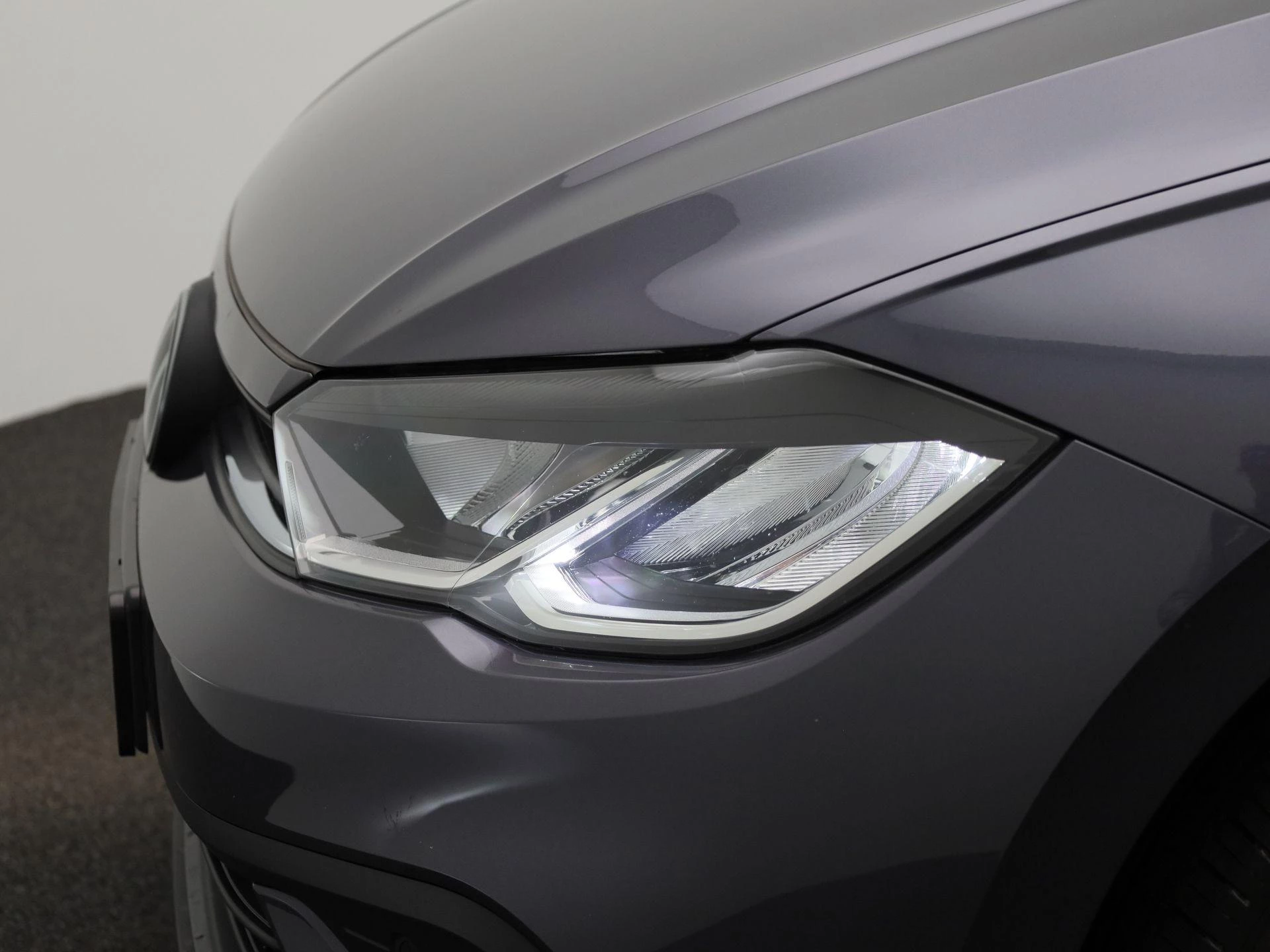 Volkswagen-Polo-image-11