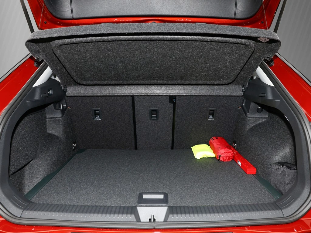 Volkswagen-T-Roc-image-5