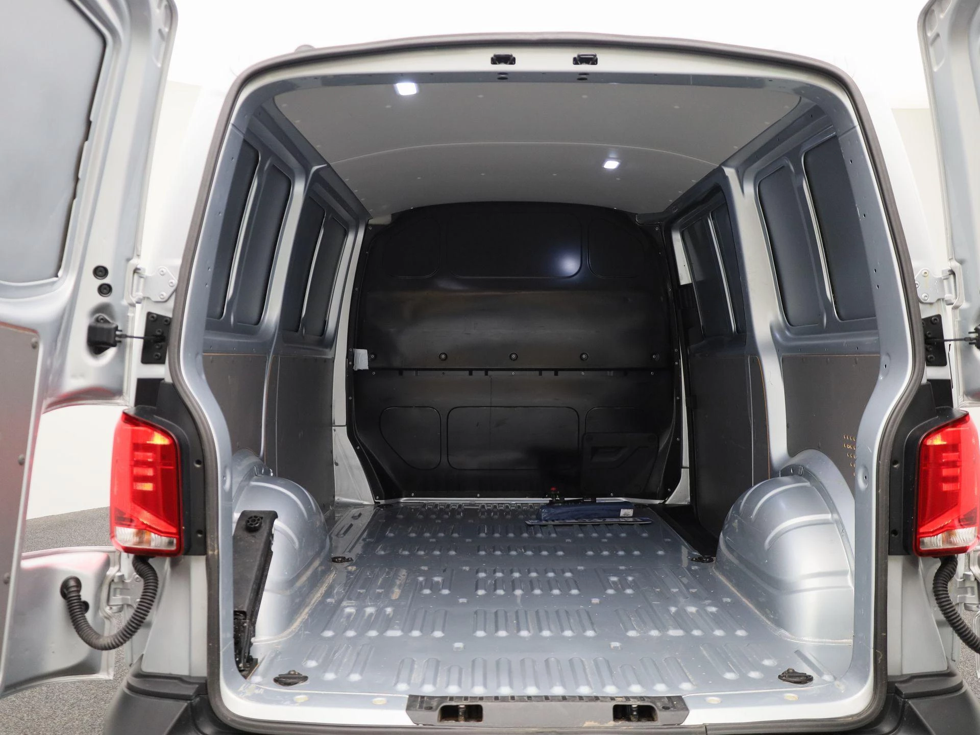 Volkswagen Transporter 2.0 TDI L1H1 150PK
