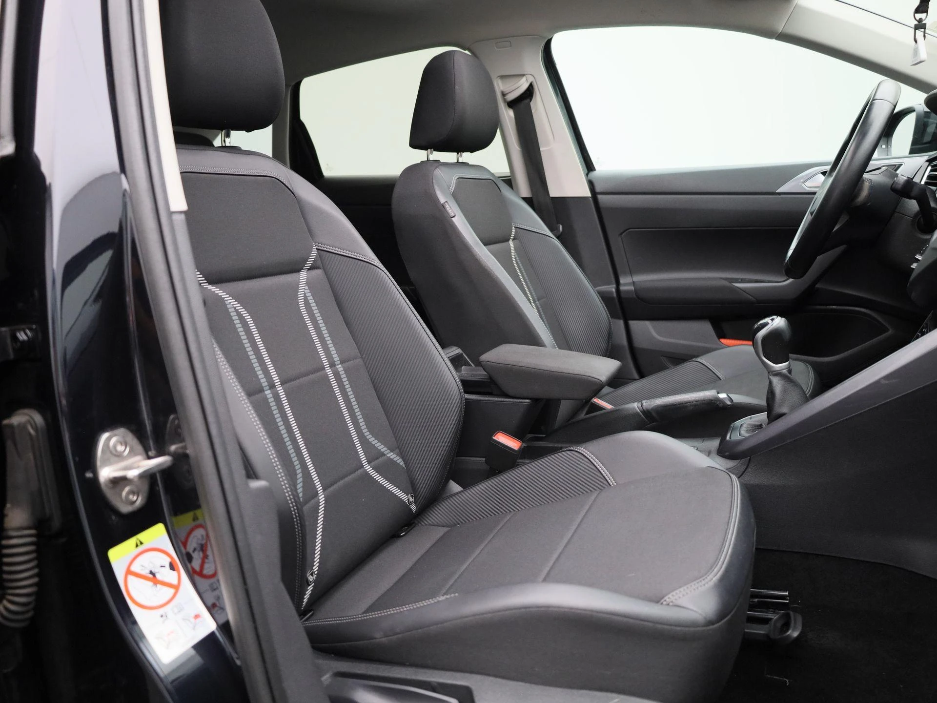 Volkswagen-Taigo-image-33