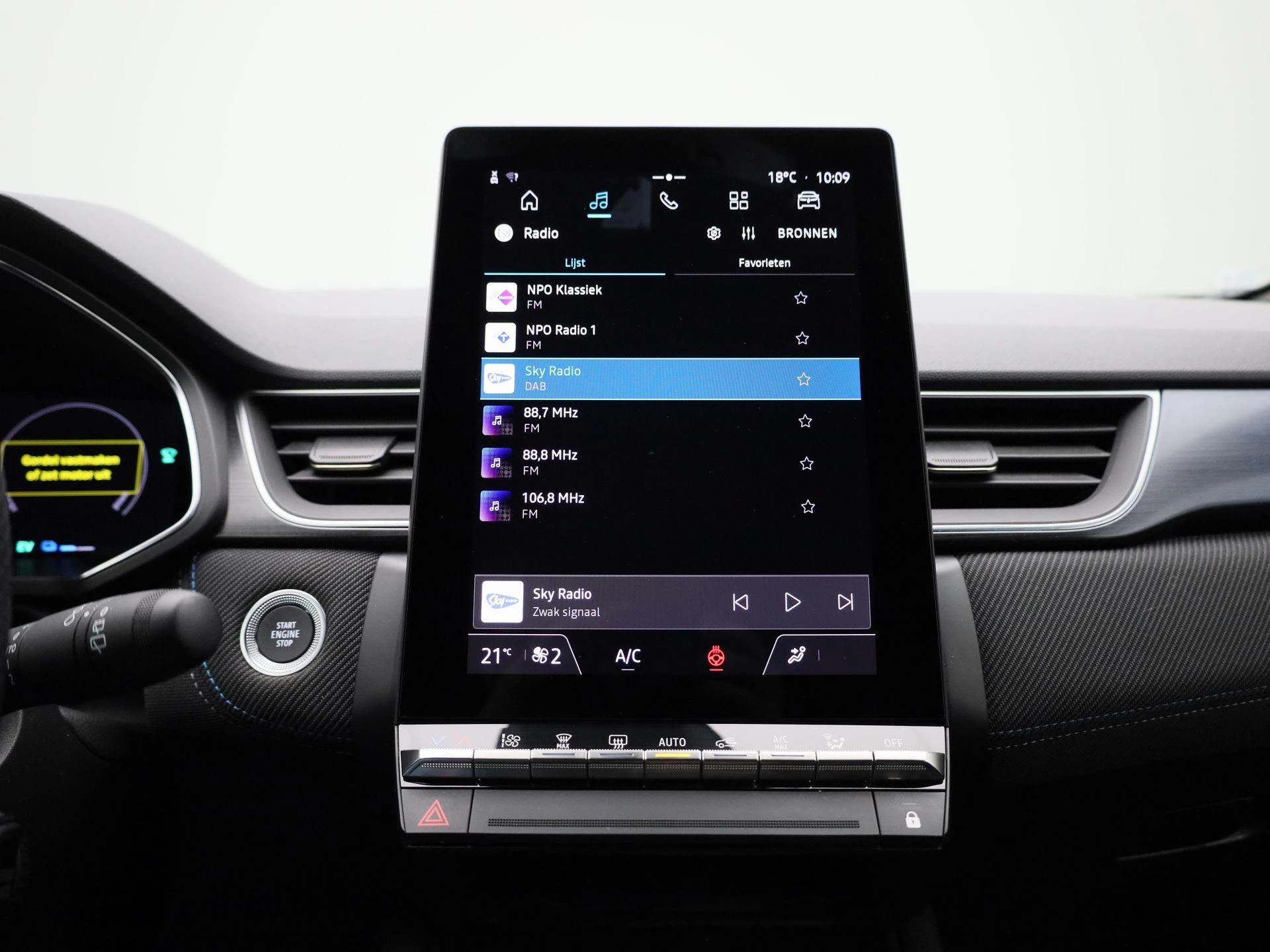 Renault-Captur-image-17