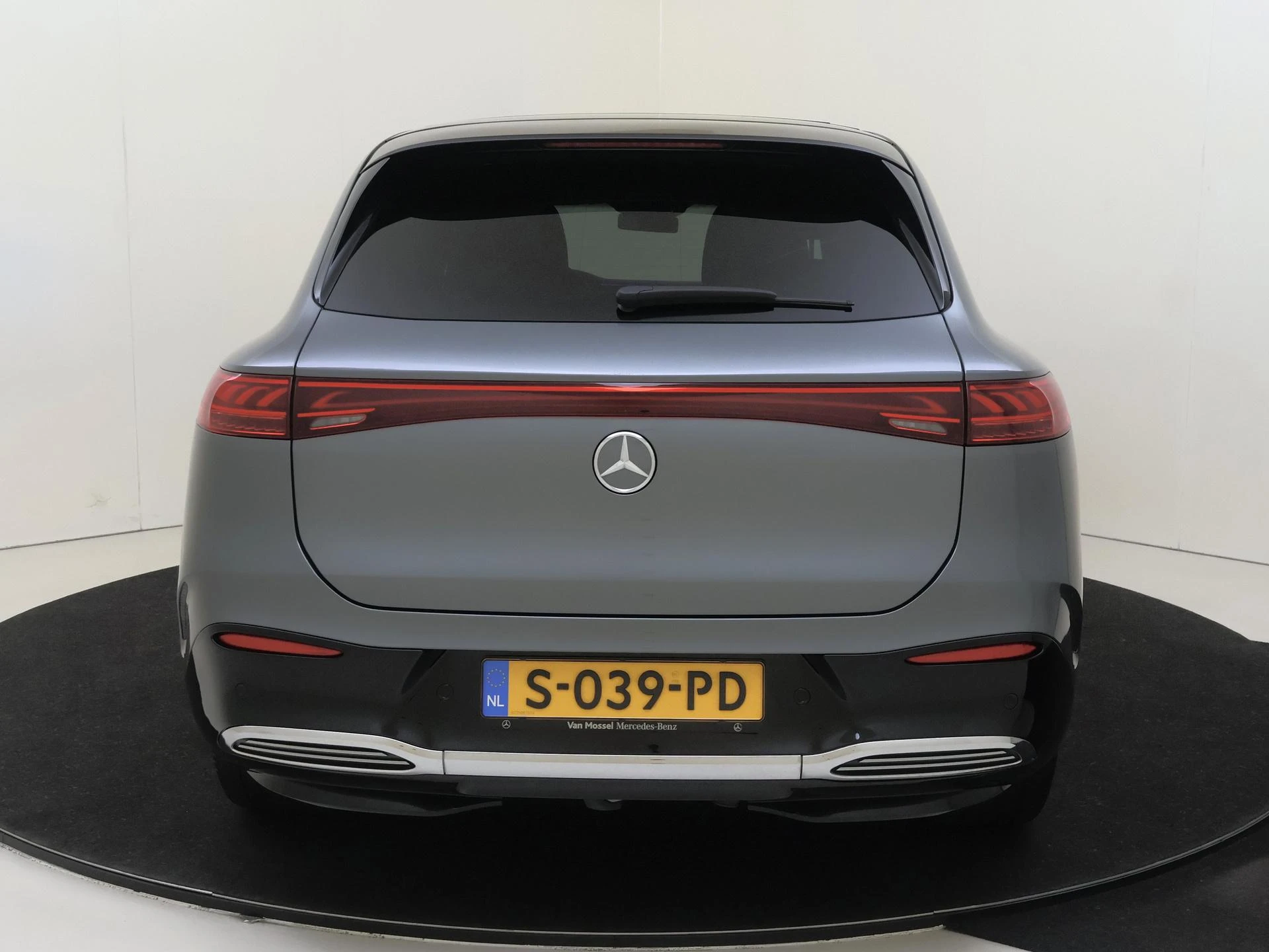 Mercedes-Benz EQS SUV 450+ AMG Line 7p 108 kWh