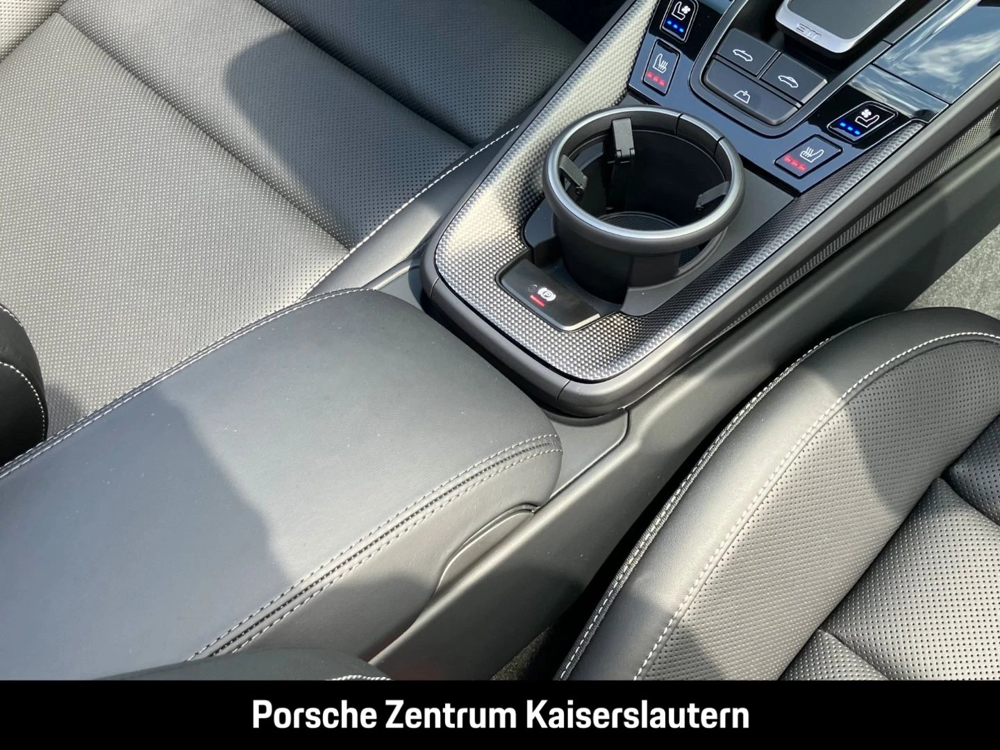 Porsche-911-image-34