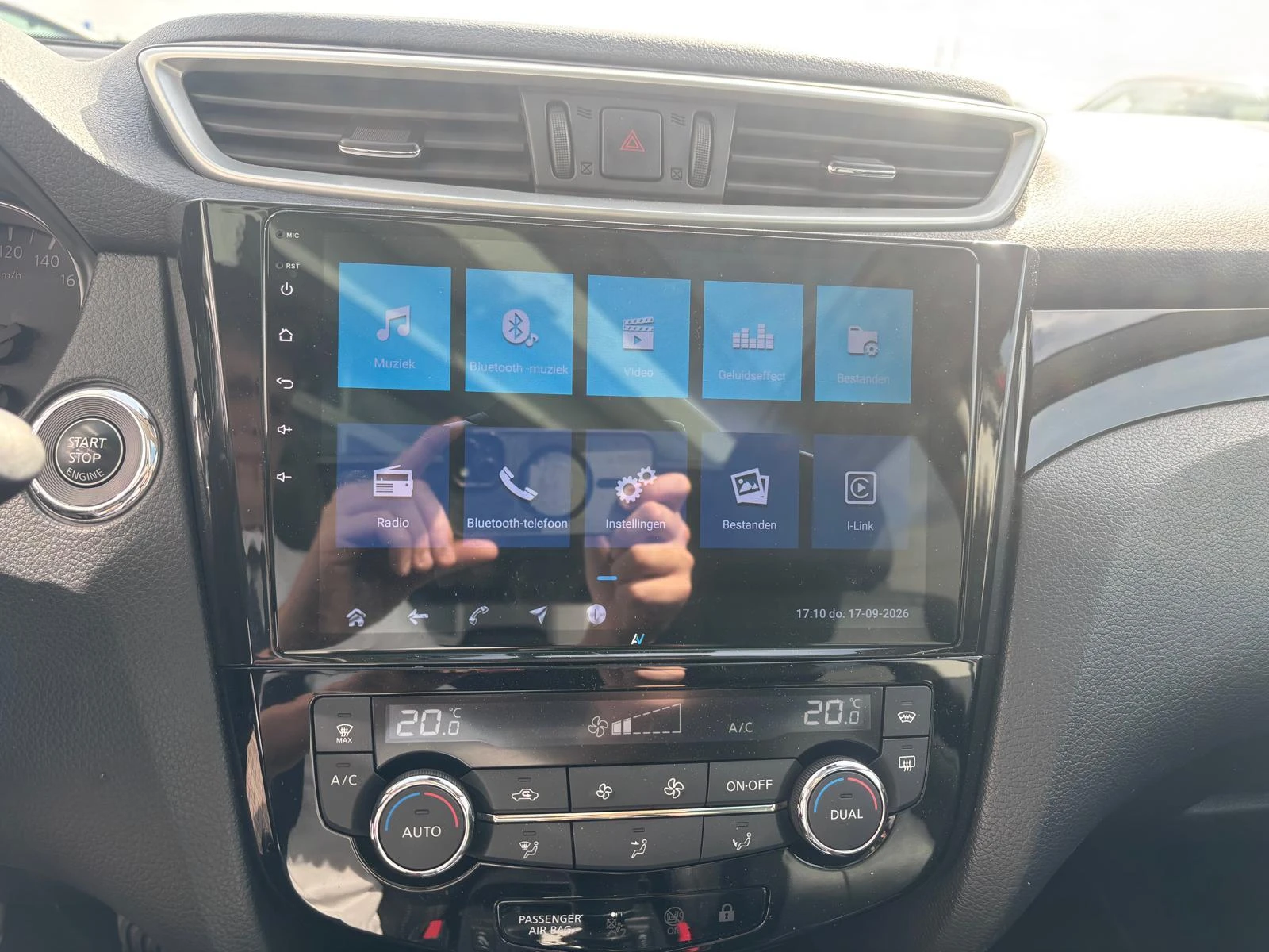 Nissan-QASHQAI-image-10
