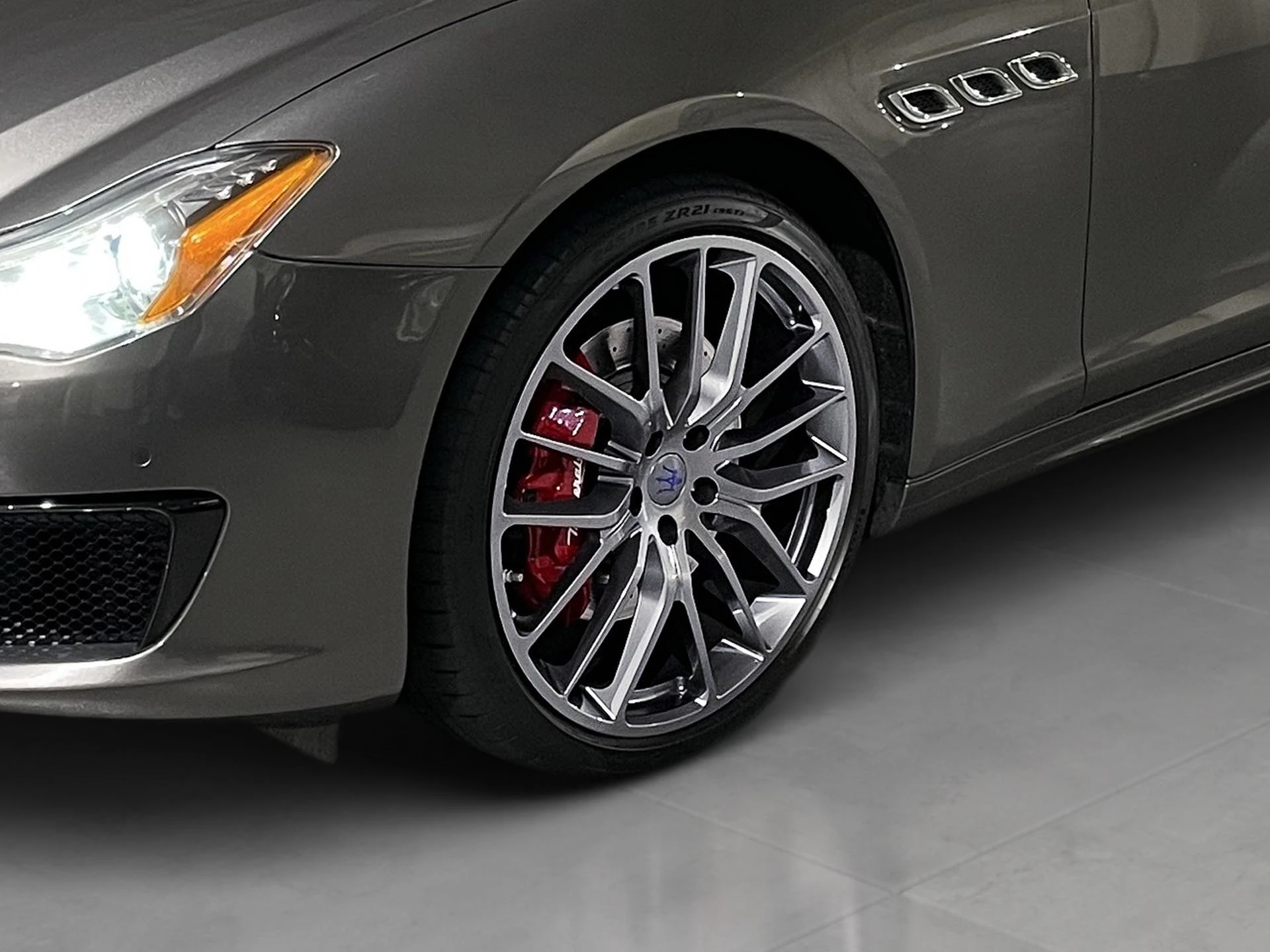 Maserati-Quattroporte-image-22