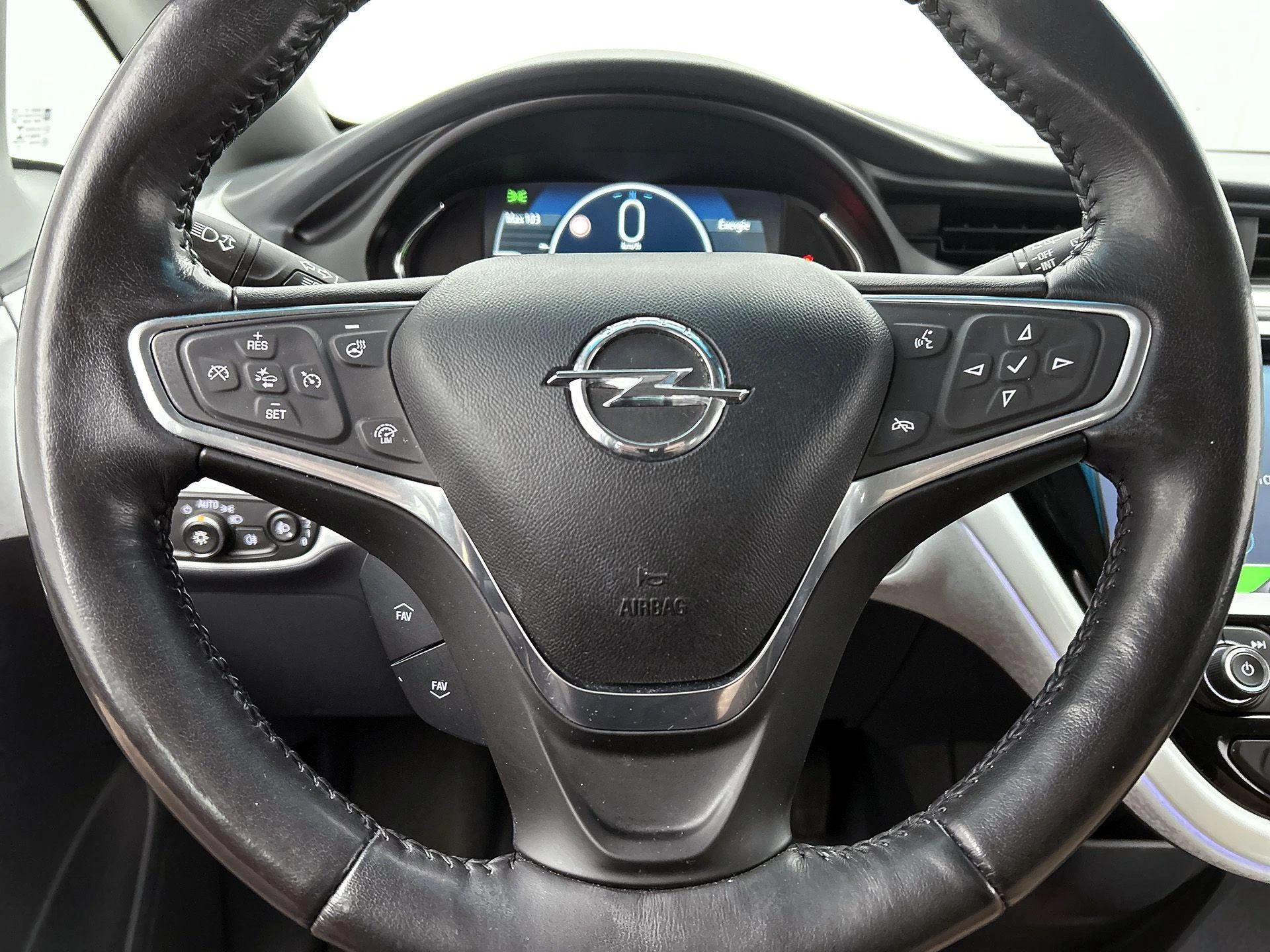 Opel-Ampera-e-image-40