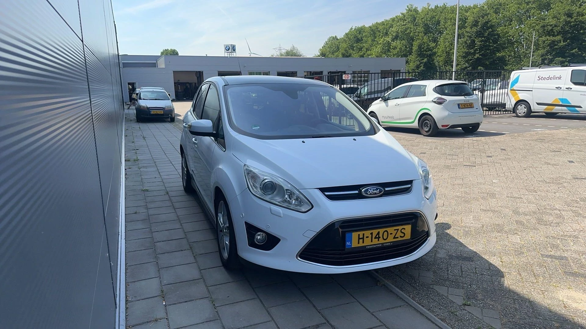 Ford-C-MAX-image-4