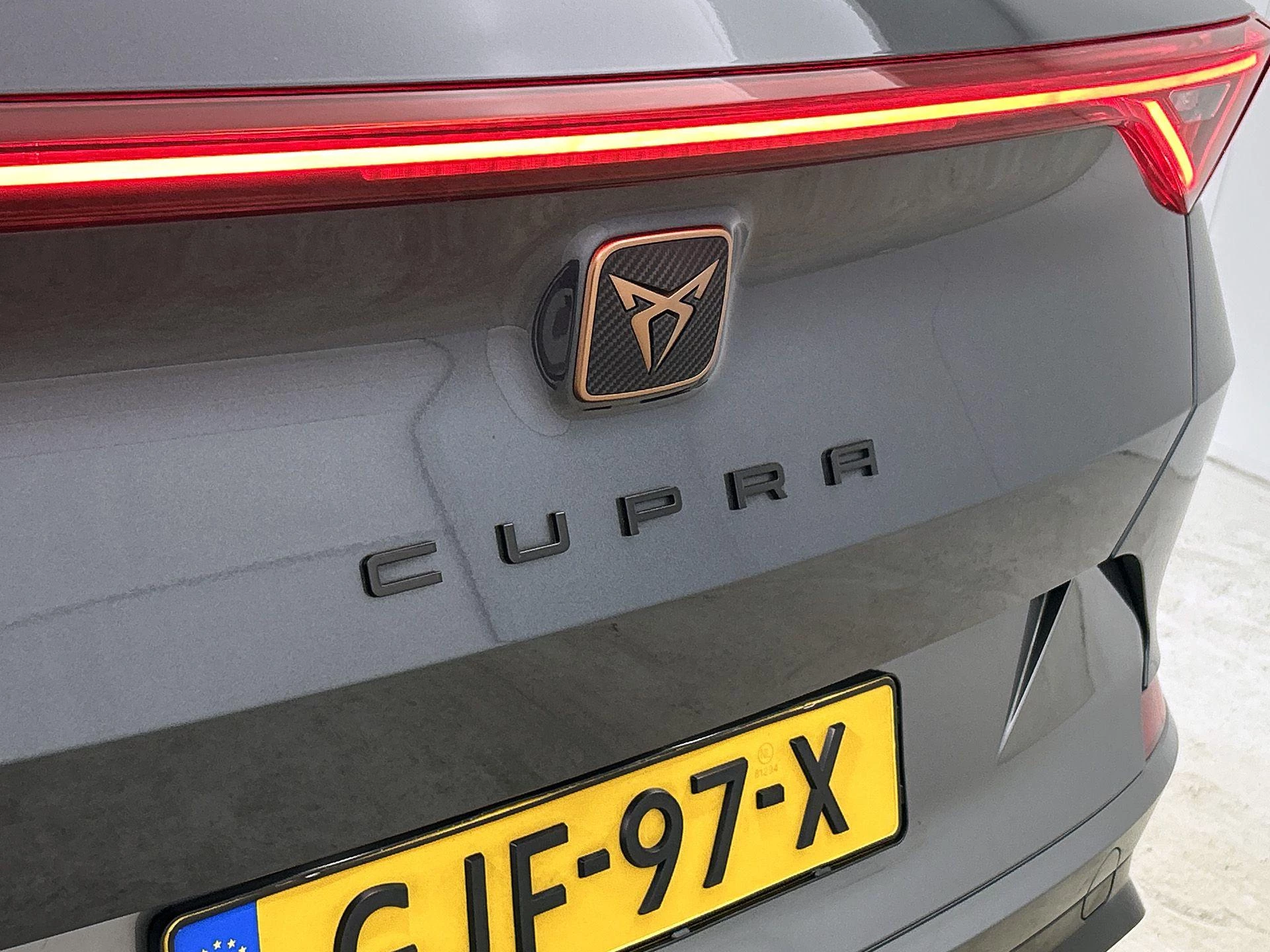 CUPRA Formentor 1.4 e-Hybrid VZ Performance