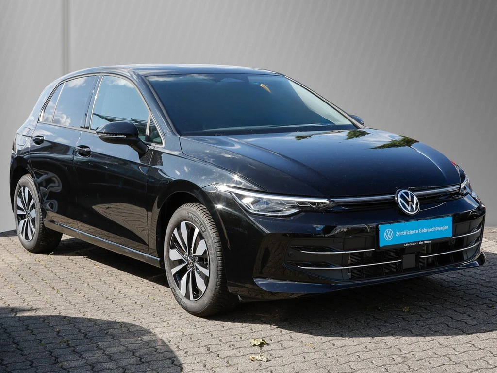 Volkswagen-Golf-image-2