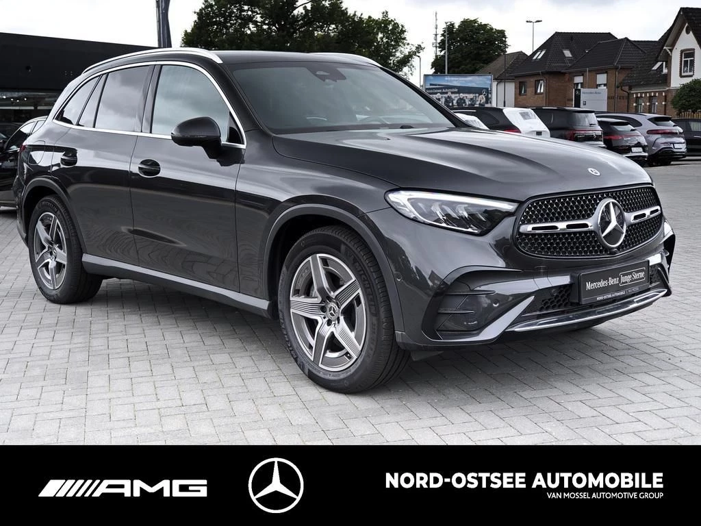 Mercedes-Benz GLC 300 d 4M AMG KEYLESS DISTRONIC AHK MBUX SHZ AMG Line