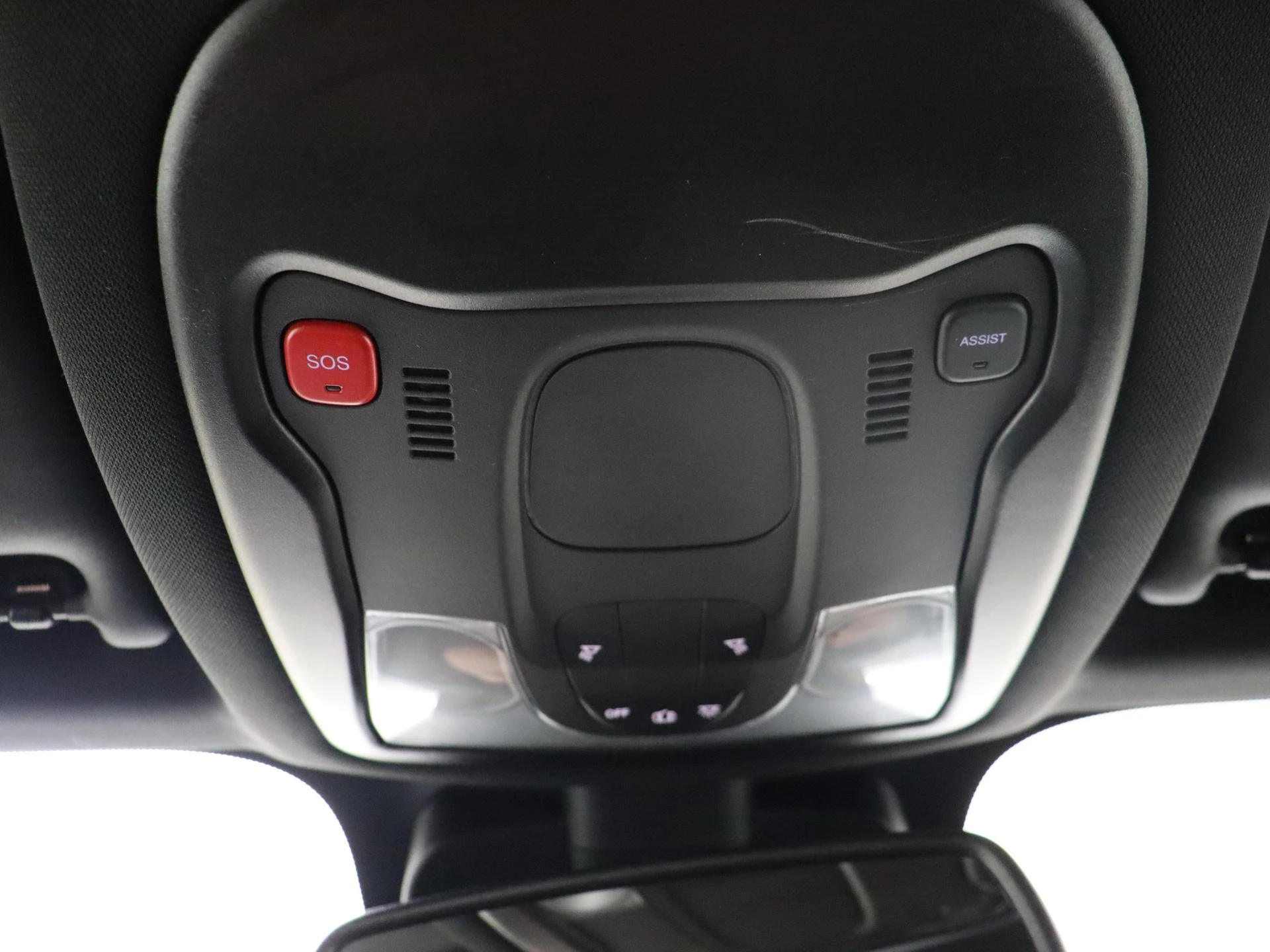 Jeep-Renegade-image-21