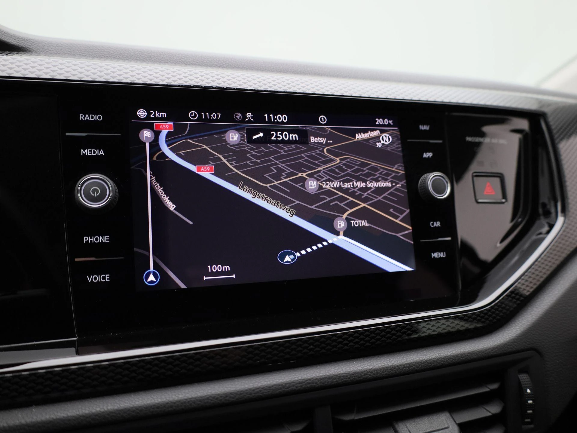 Volkswagen-Polo-image-19