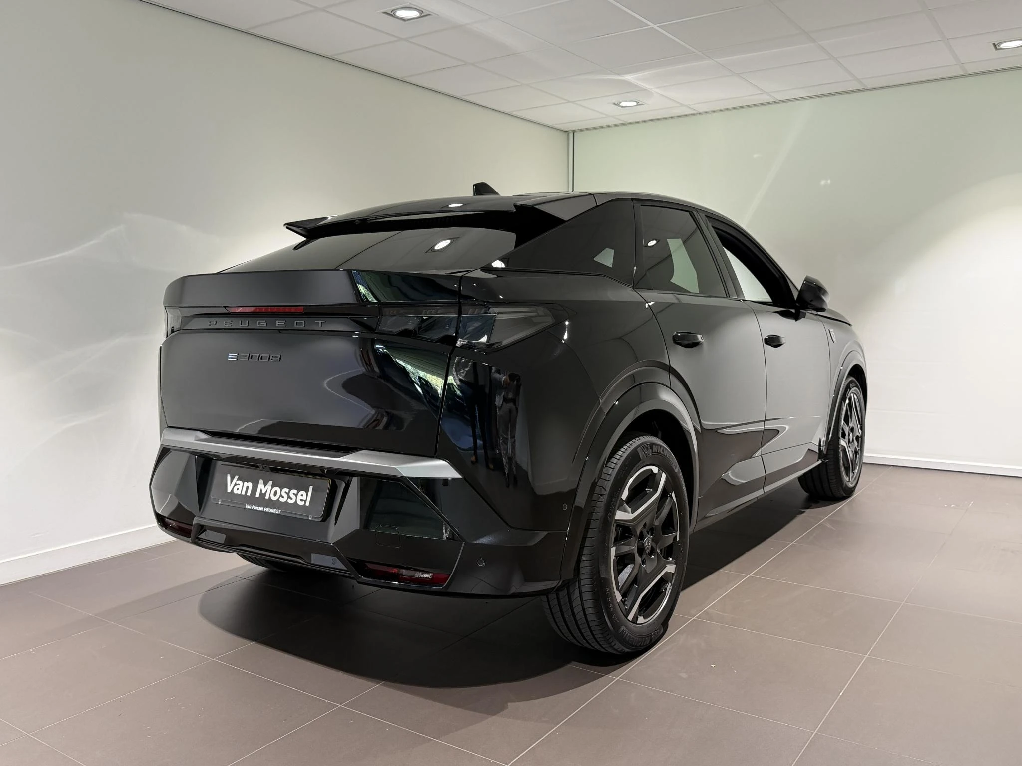 Peugeot-e-3008-image-3