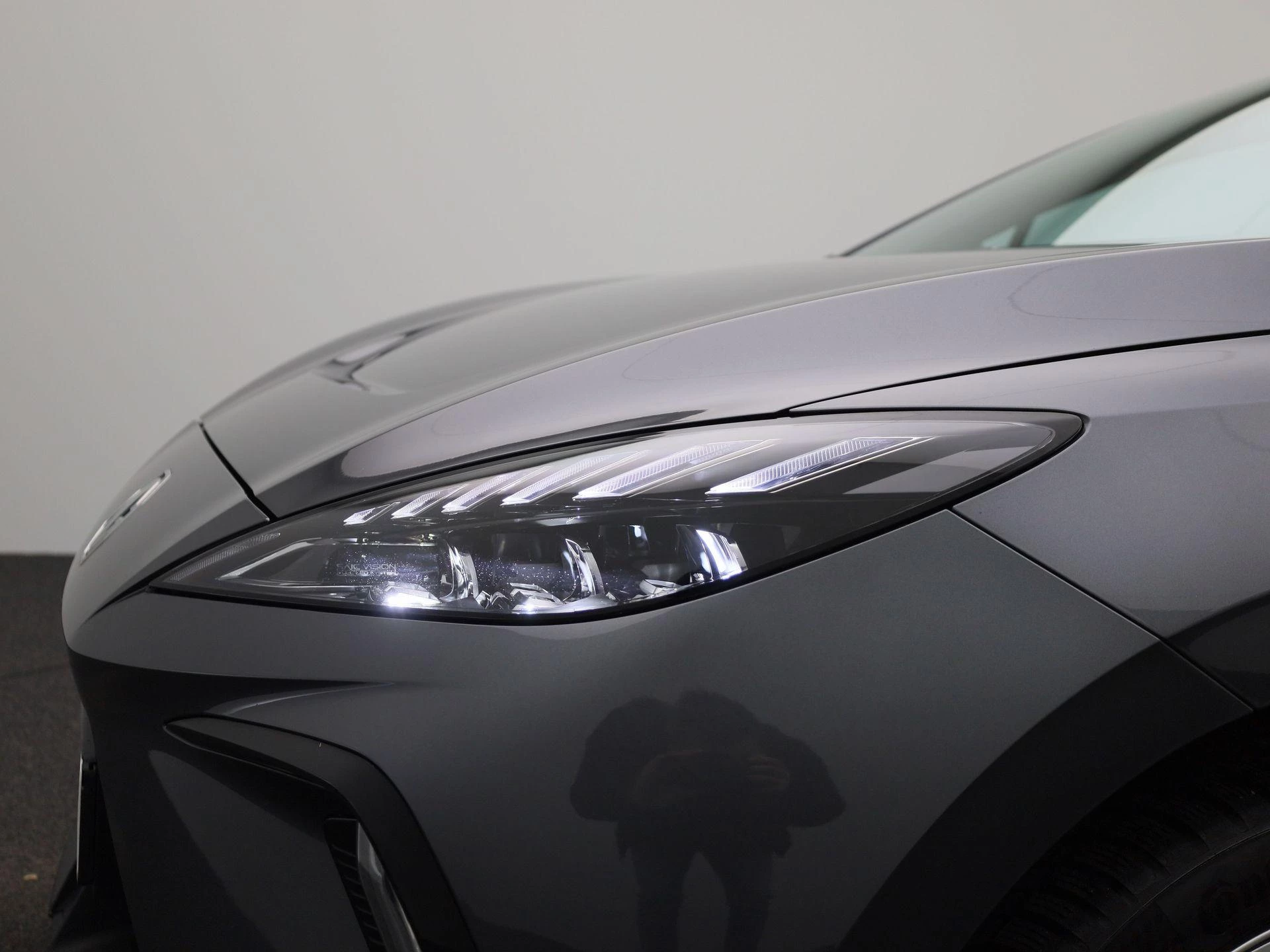 MG 4 Long Range Luxury 64 kWh