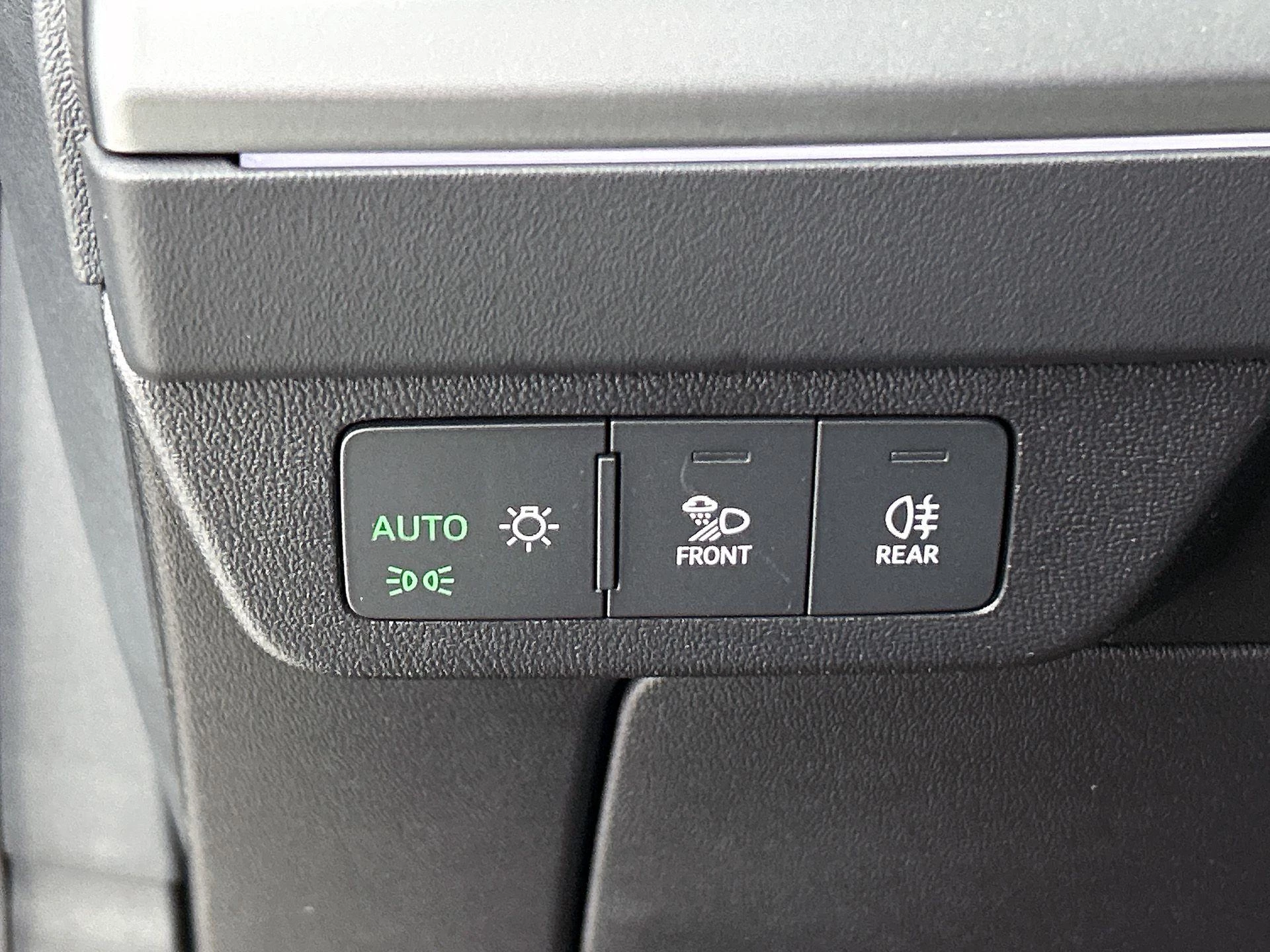 Audi-Q4 e-tron-image-15