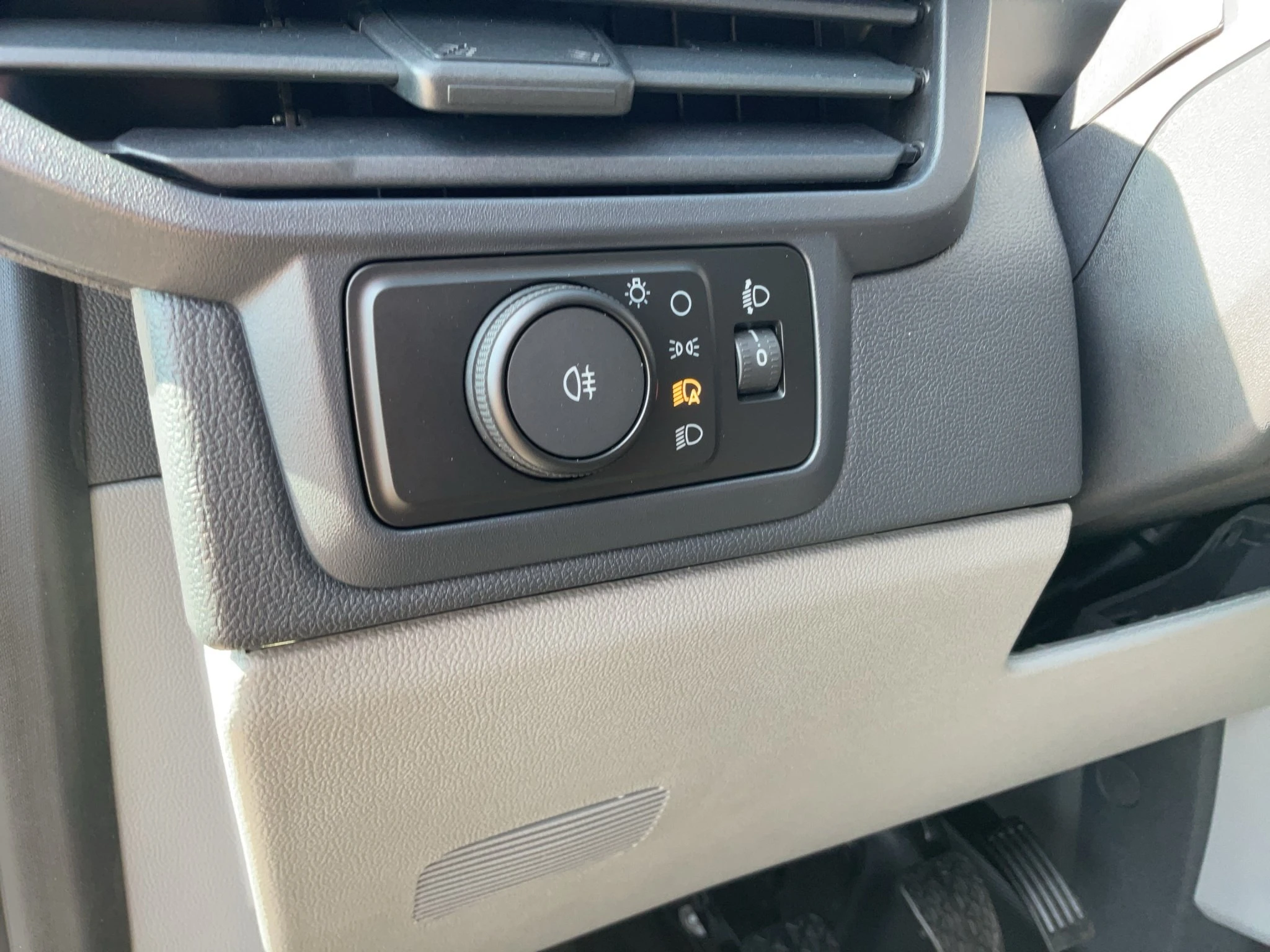 Ford-Transit Custom-image-21