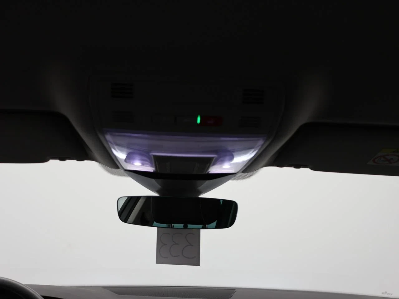 Volkswagen-Passat-image-27