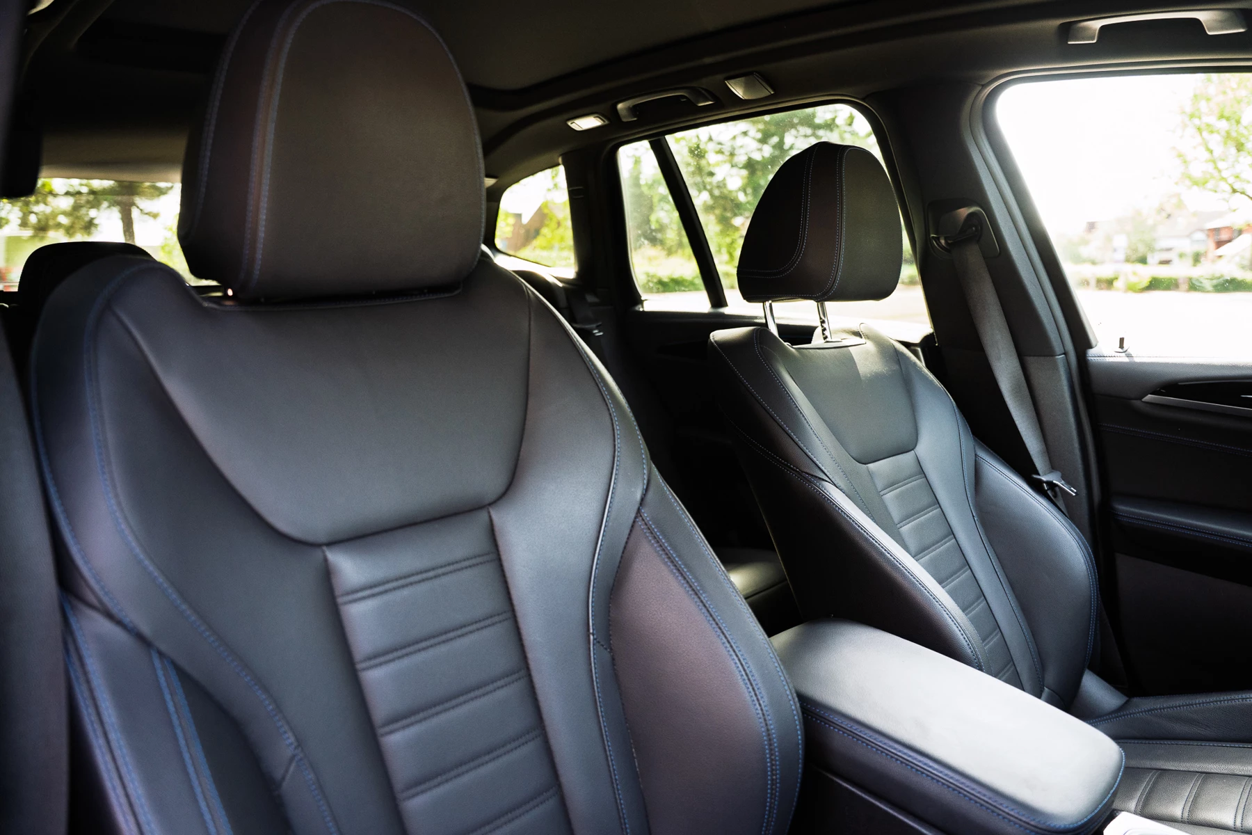 BMW-iX3-image-19