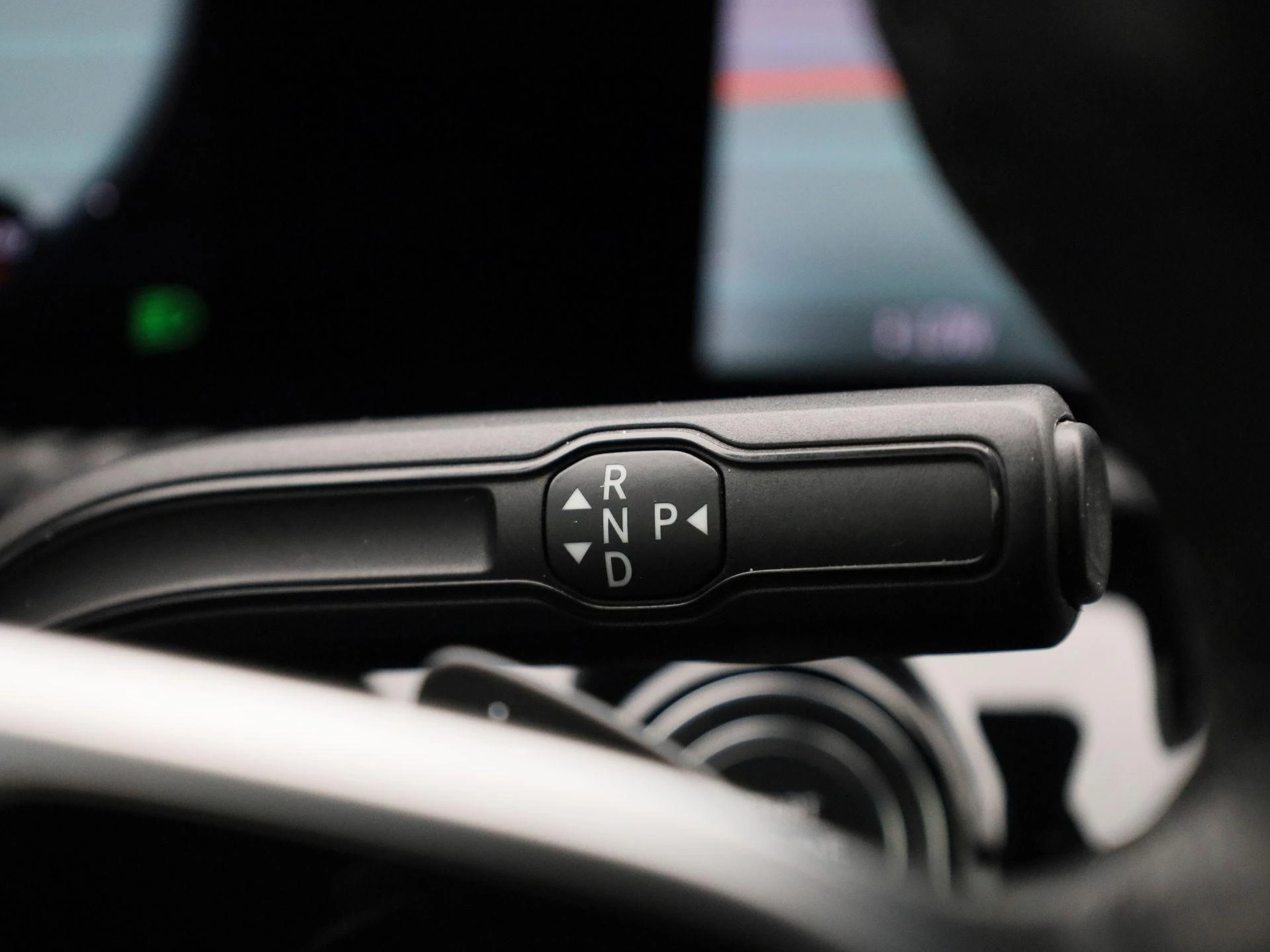 Mercedes-Benz-CLA-image-19