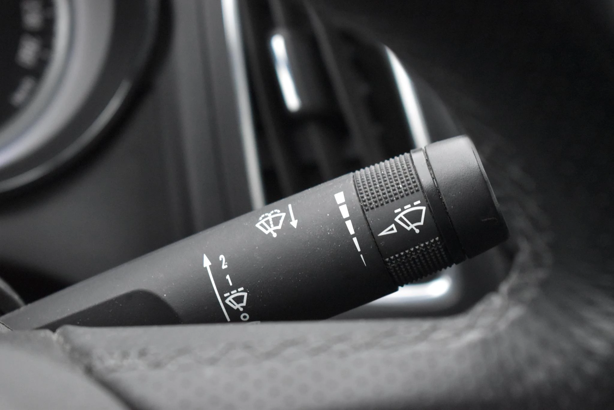 Opel-Cascada-image-18