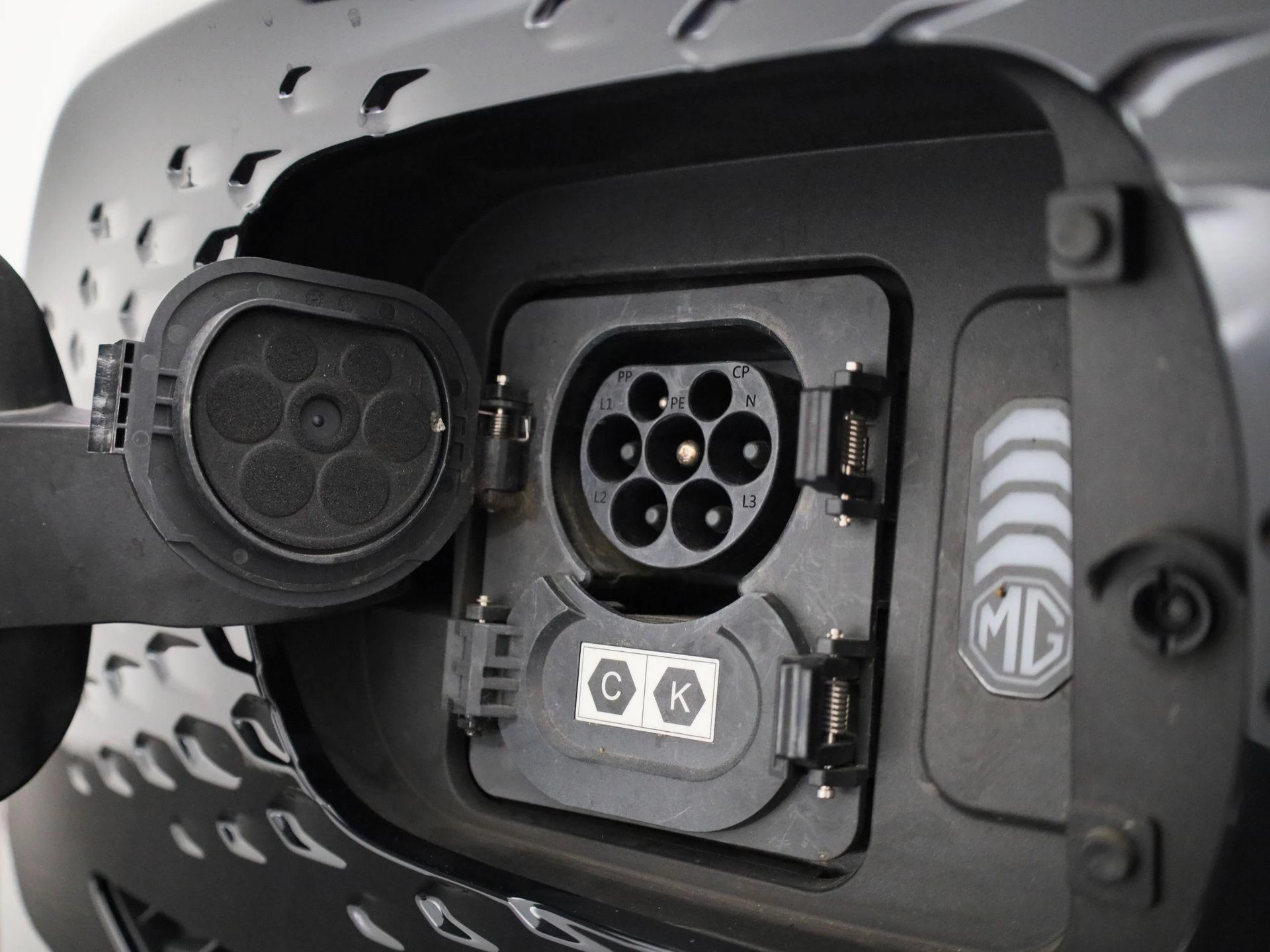 MG-ZS EV-image-31