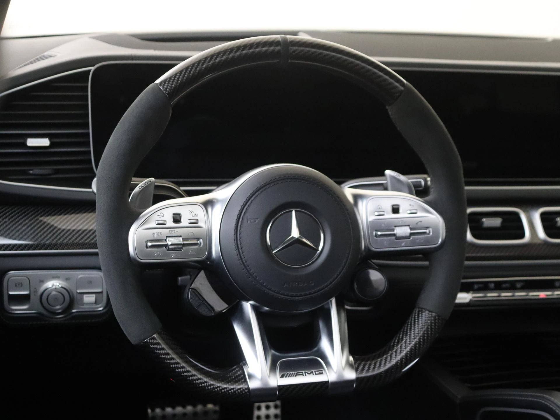 Mercedes-Benz-GLE-image-9