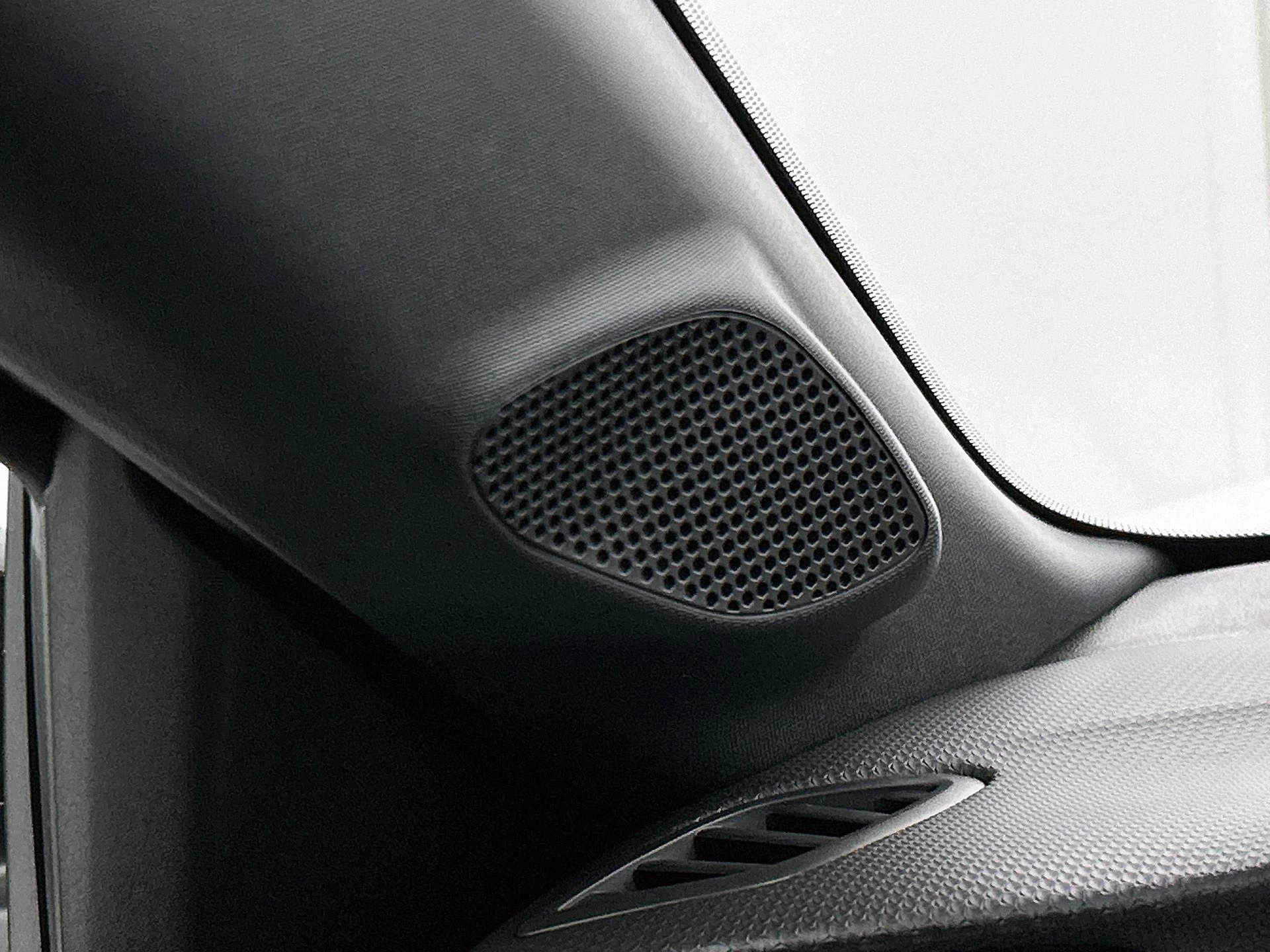 Opel-Corsa-image-12