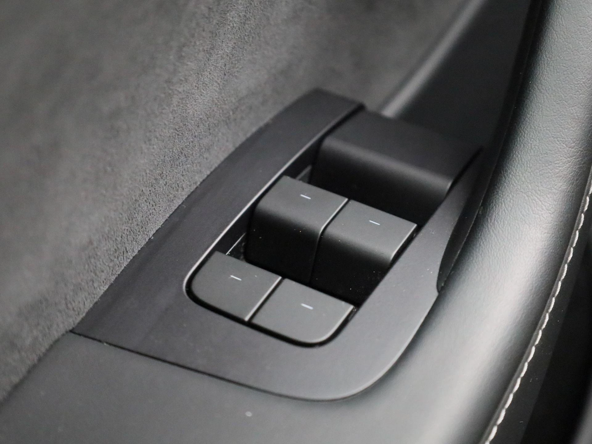 Tesla Model Y Long Range Dual Motor