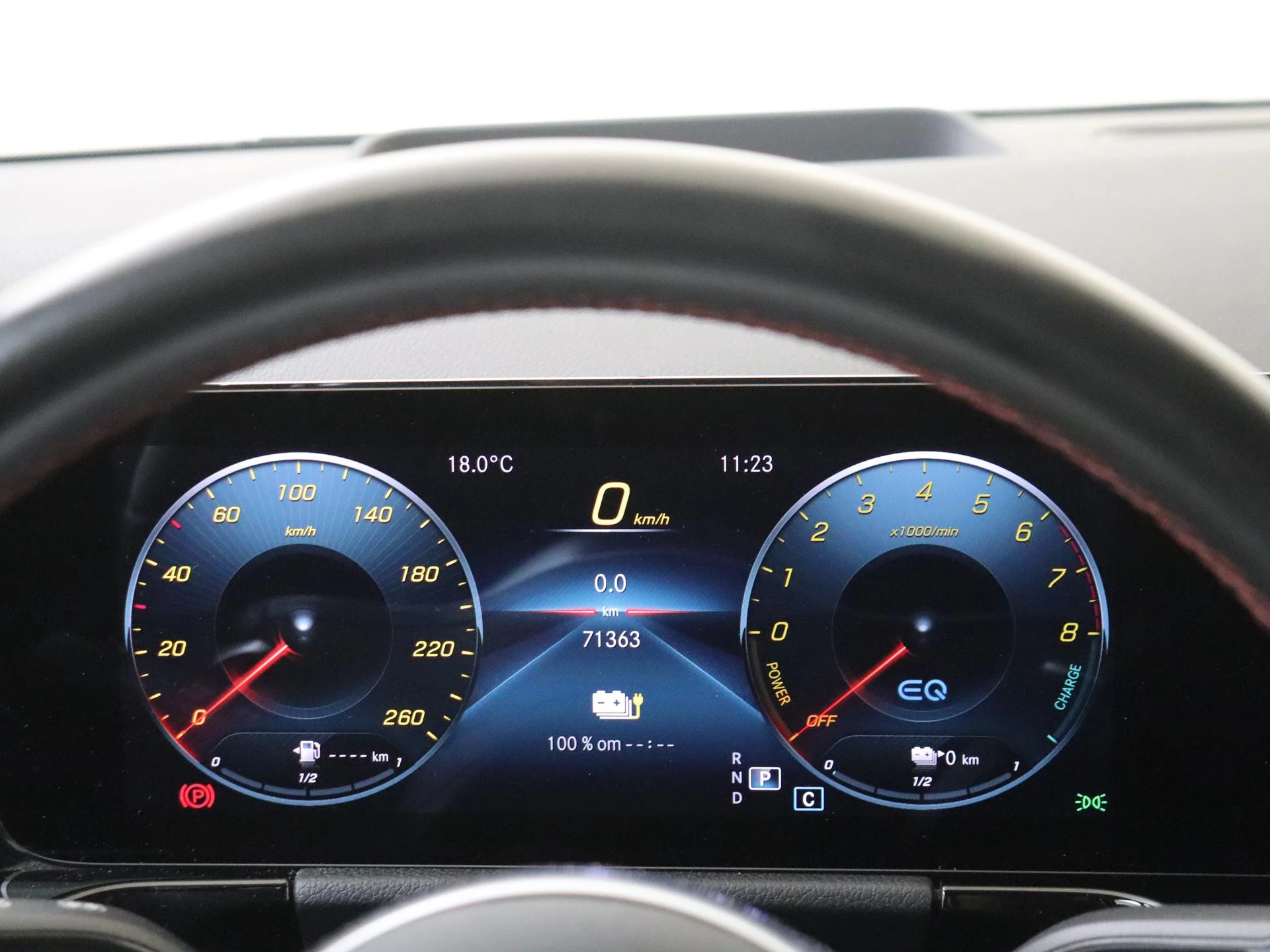 Mercedes-Benz-B-Klasse-image-10