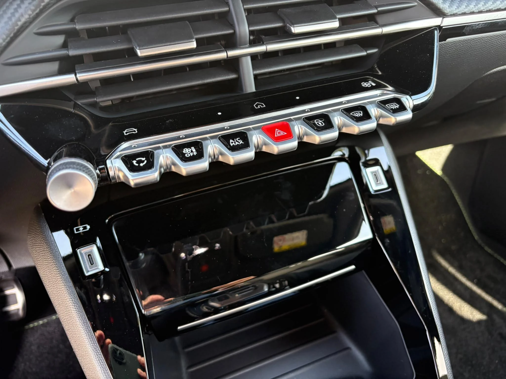 Peugeot-2008-image-19