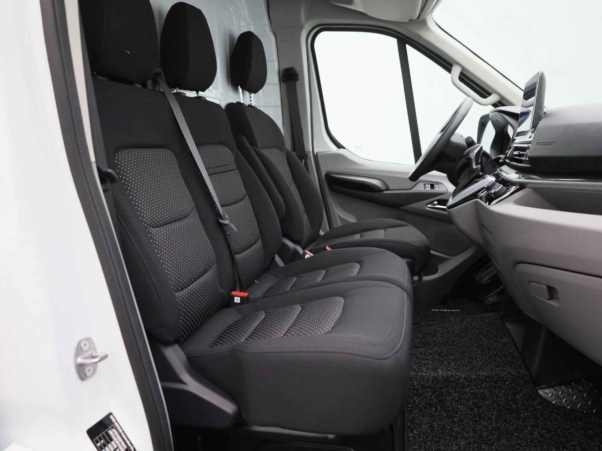 Maxus eDeliver9 L3H2 Business DEAL 89 kWh