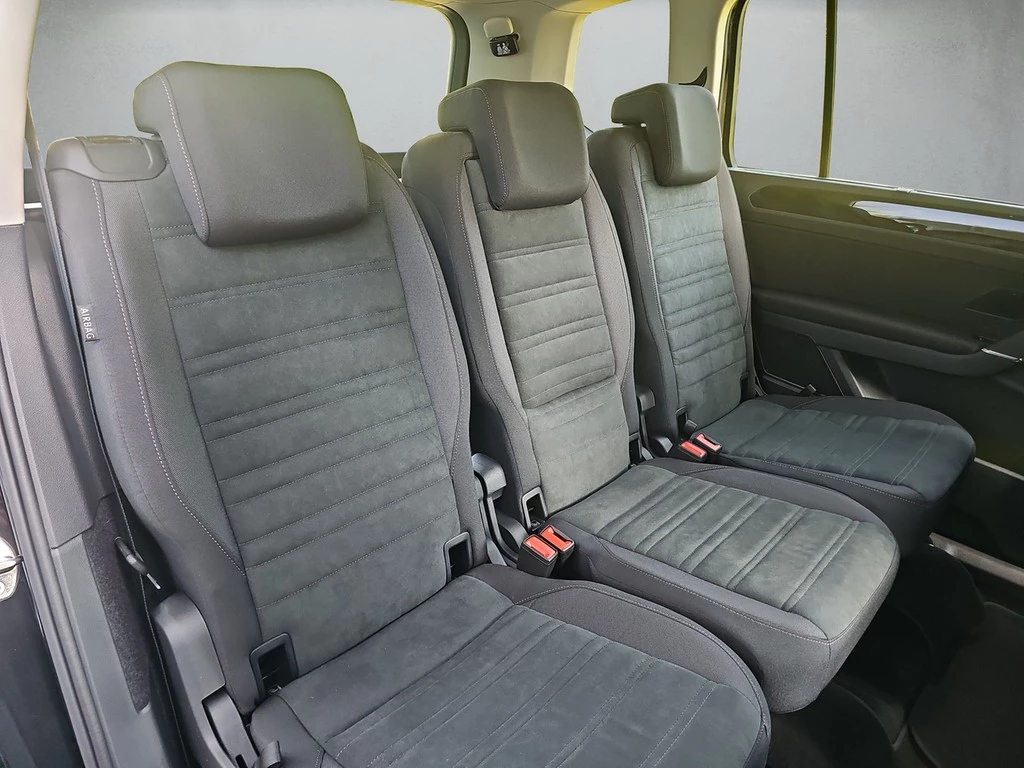 Volkswagen Touran 1,5l TSI DSG Highline *AHK*Rear View*ACC