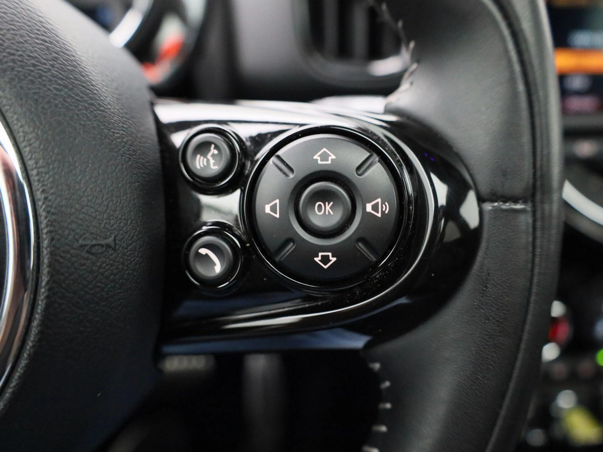 MINI-Countryman-image-19