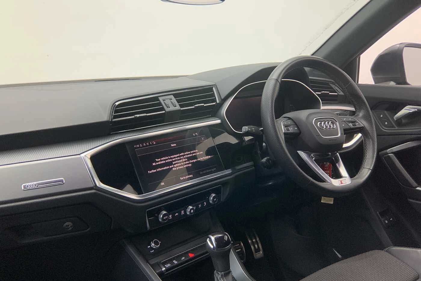 Audi-Q3-image-11