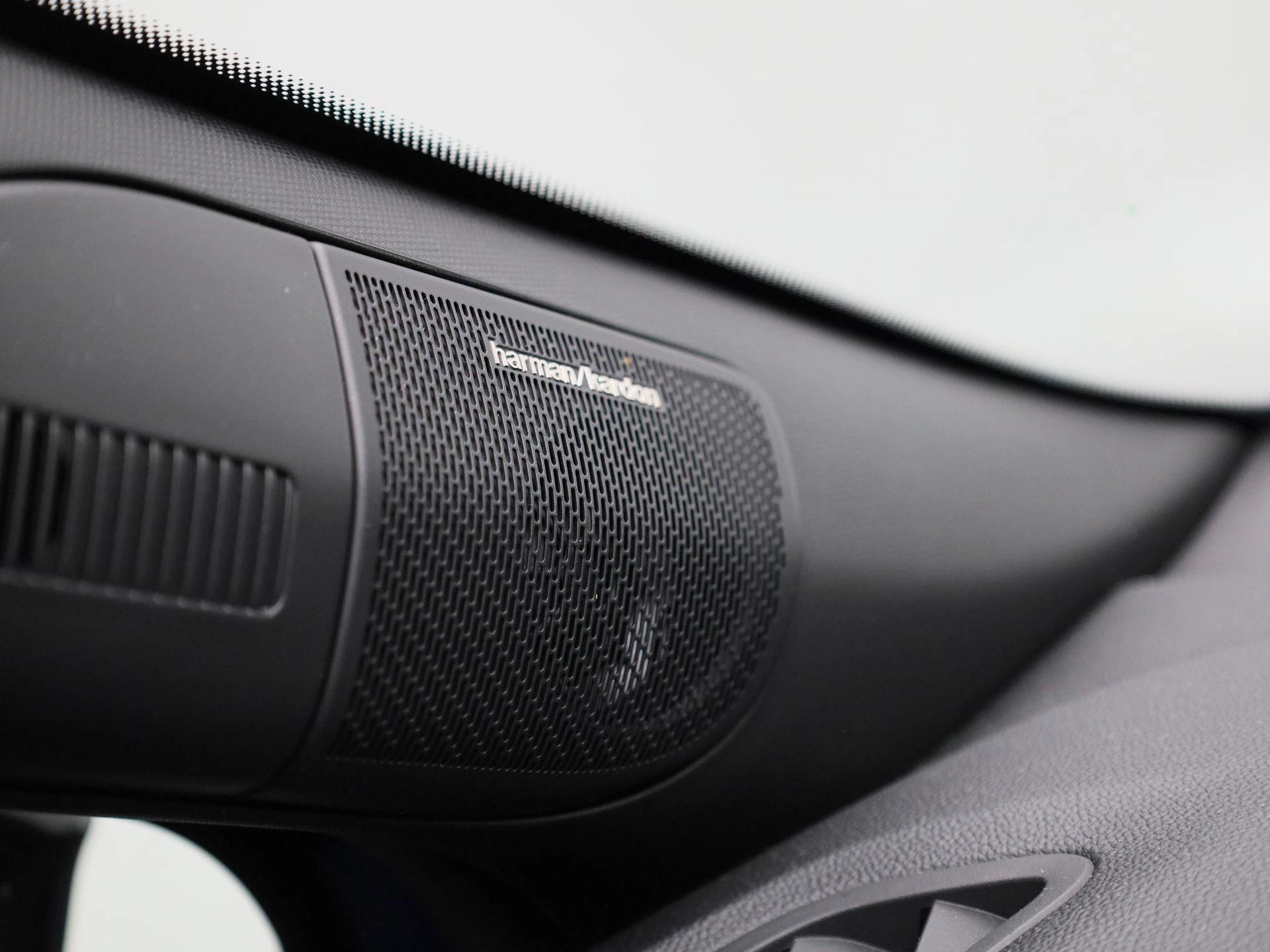 Renault-Captur-image-28