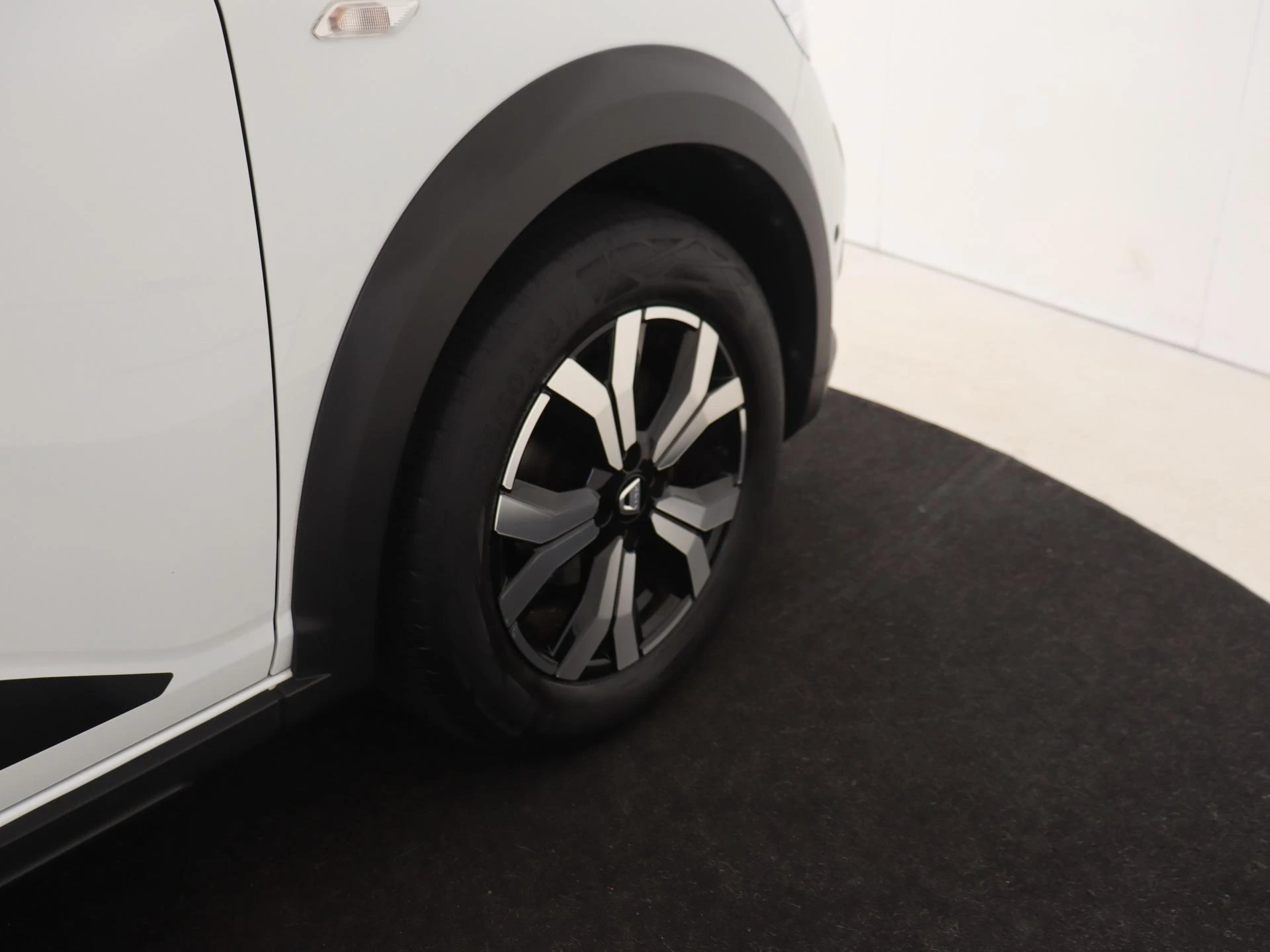 Dacia-Sandero Stepway-image-27