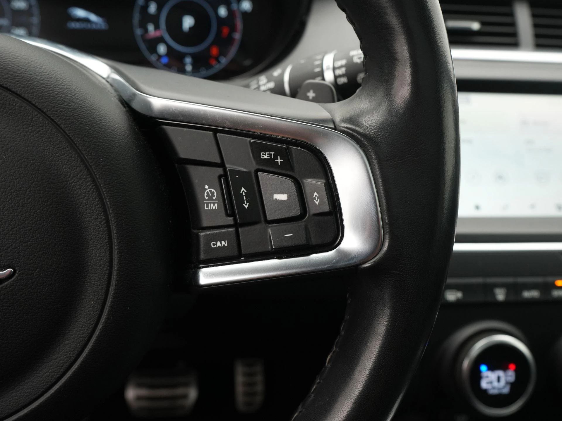 Jaguar E-PACE 2.0 P250 AWD First Edition